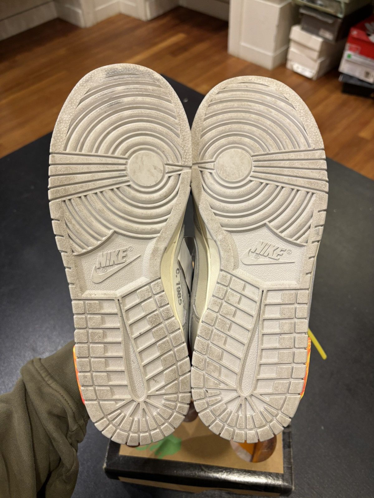 Nike × Off-White Off-White X Nike Dunk Low ‘Lot 10’ Size US 9.5 / EU 42-43 - 5 Thumbnail