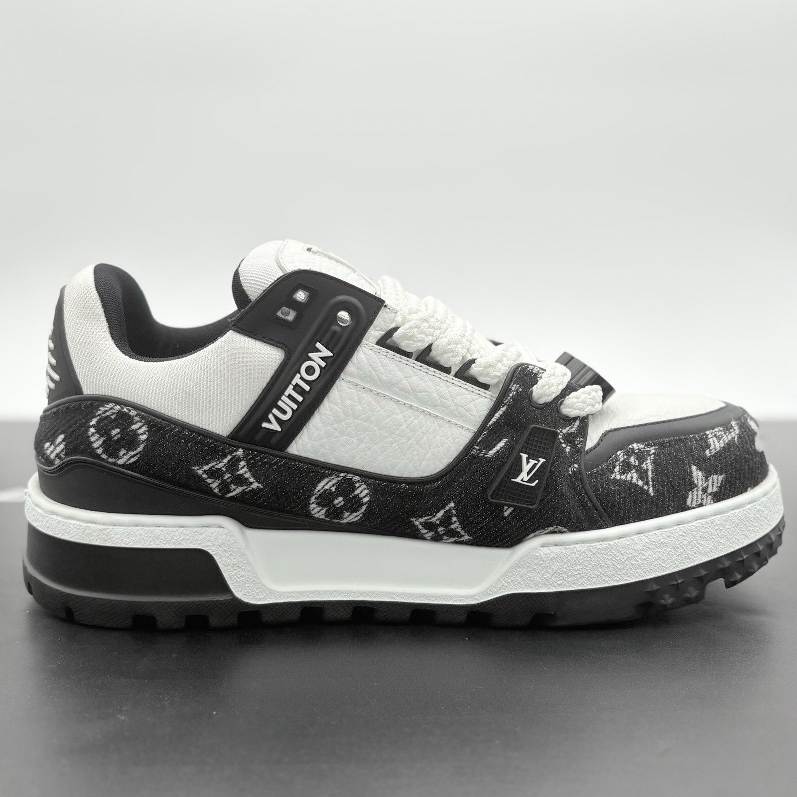 Louis Vuitton (11-11.5 US) Louis Vuitton Denim Maxi ' Black ' | WORN ONCE! Size US 11 / EU 44 - 10 Thumbnail
