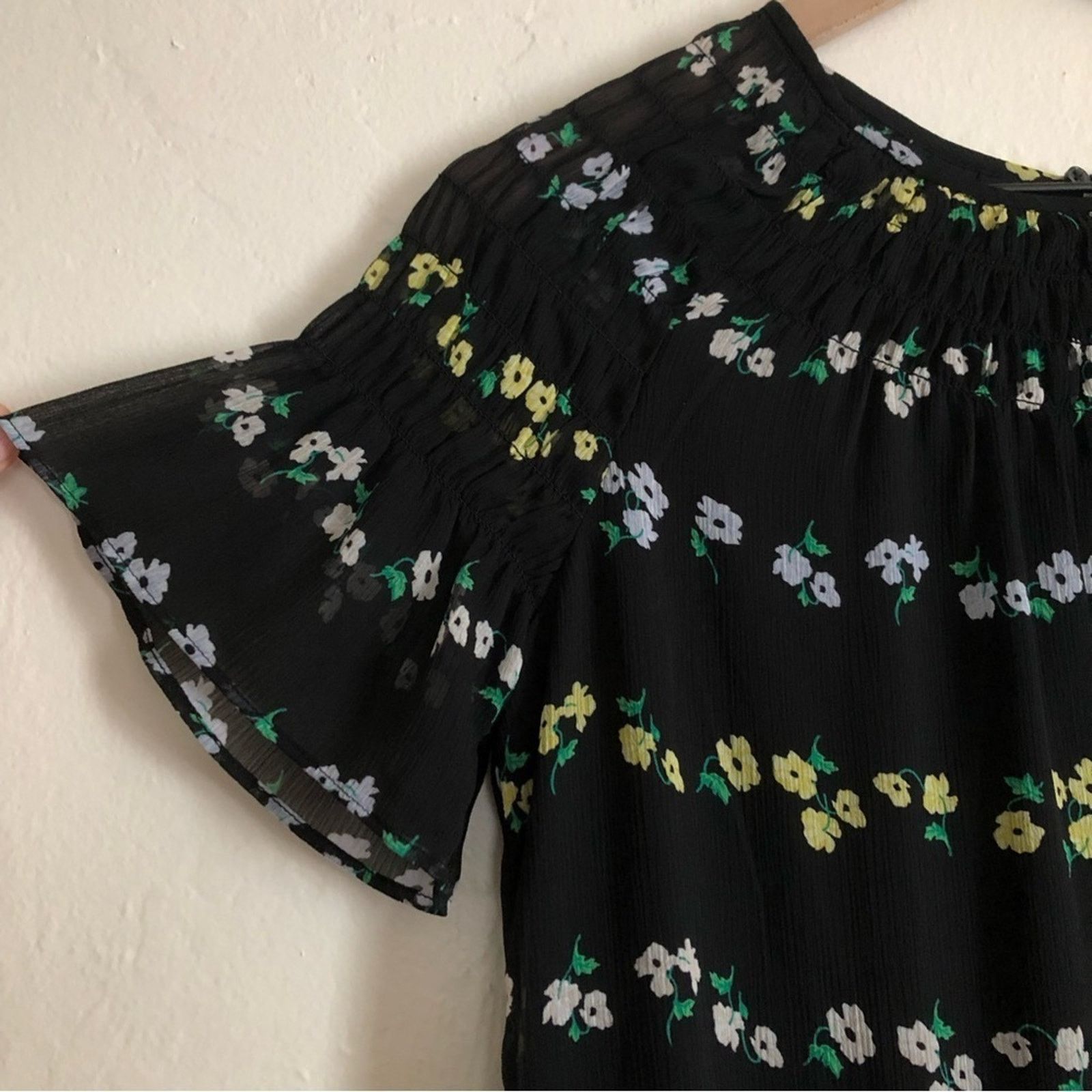 Ann Taylor Ann Taylor Black Floral Short Bell Sleeves Mini Swing Dress Size S / US 4 / IT 40 - 4 Thumbnail