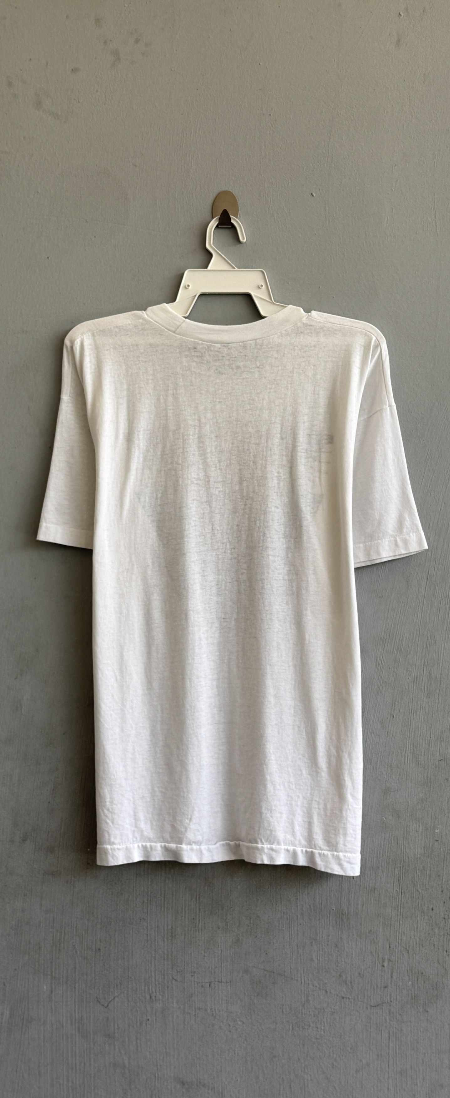 Vintage Shepherd Lutheran Church VICTORY IN JESUS Vintage T-Shirt Size US L / EU 52-54 / 3 - 6 Thumbnail
