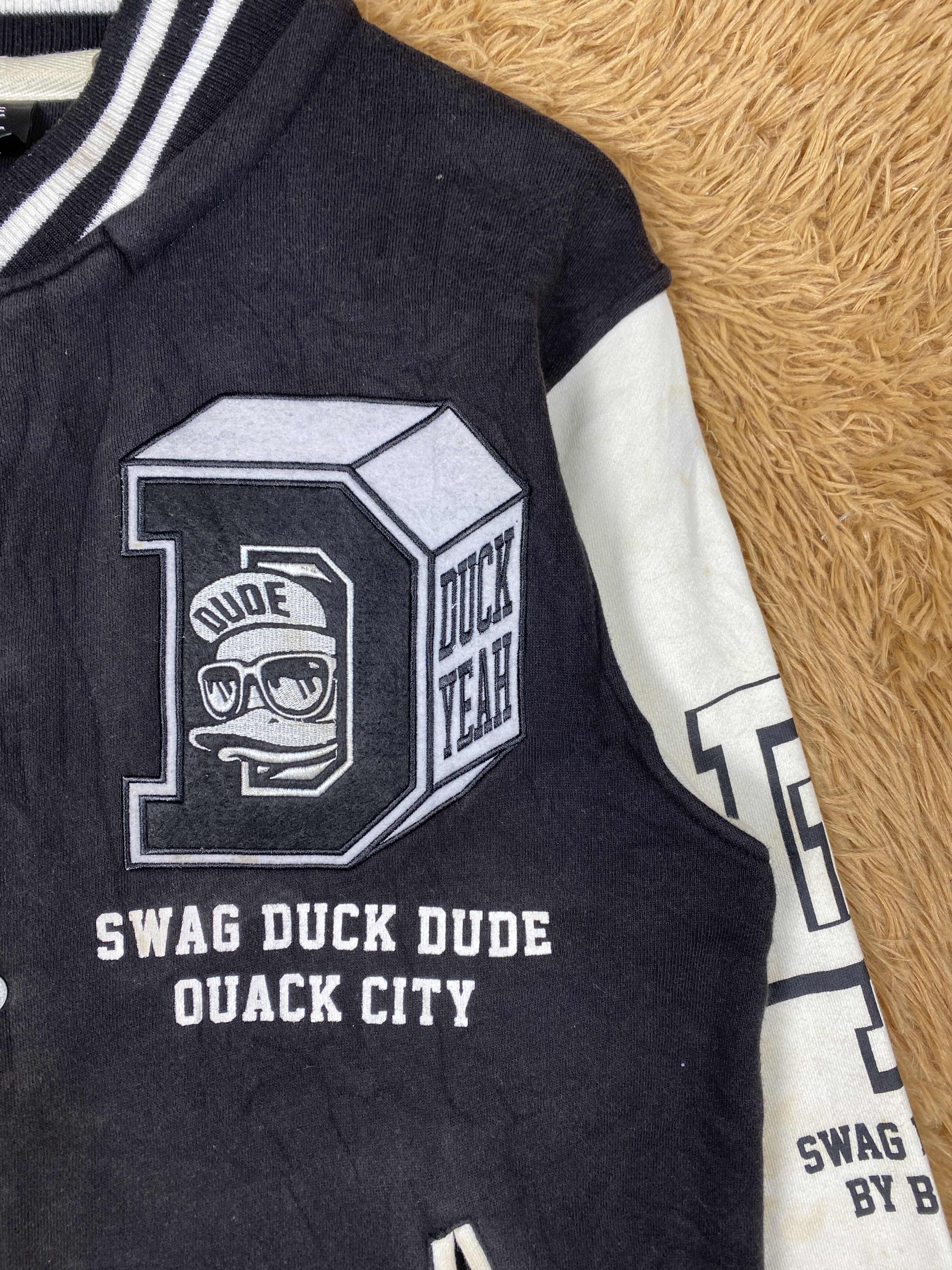 MLB Vintage Swag Duck Dude Button Varsity Sweatshirts PS0393 Size US L / EU 52-54 / 3 - 5 Thumbnail