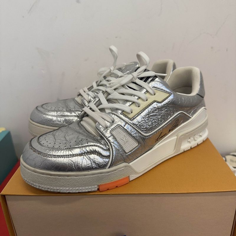 Louis Vuitton Louis Vuitton Trainer Metallic Sneakers for Men 0079 Size US 8 / EU 41 - 1 Thumbnail