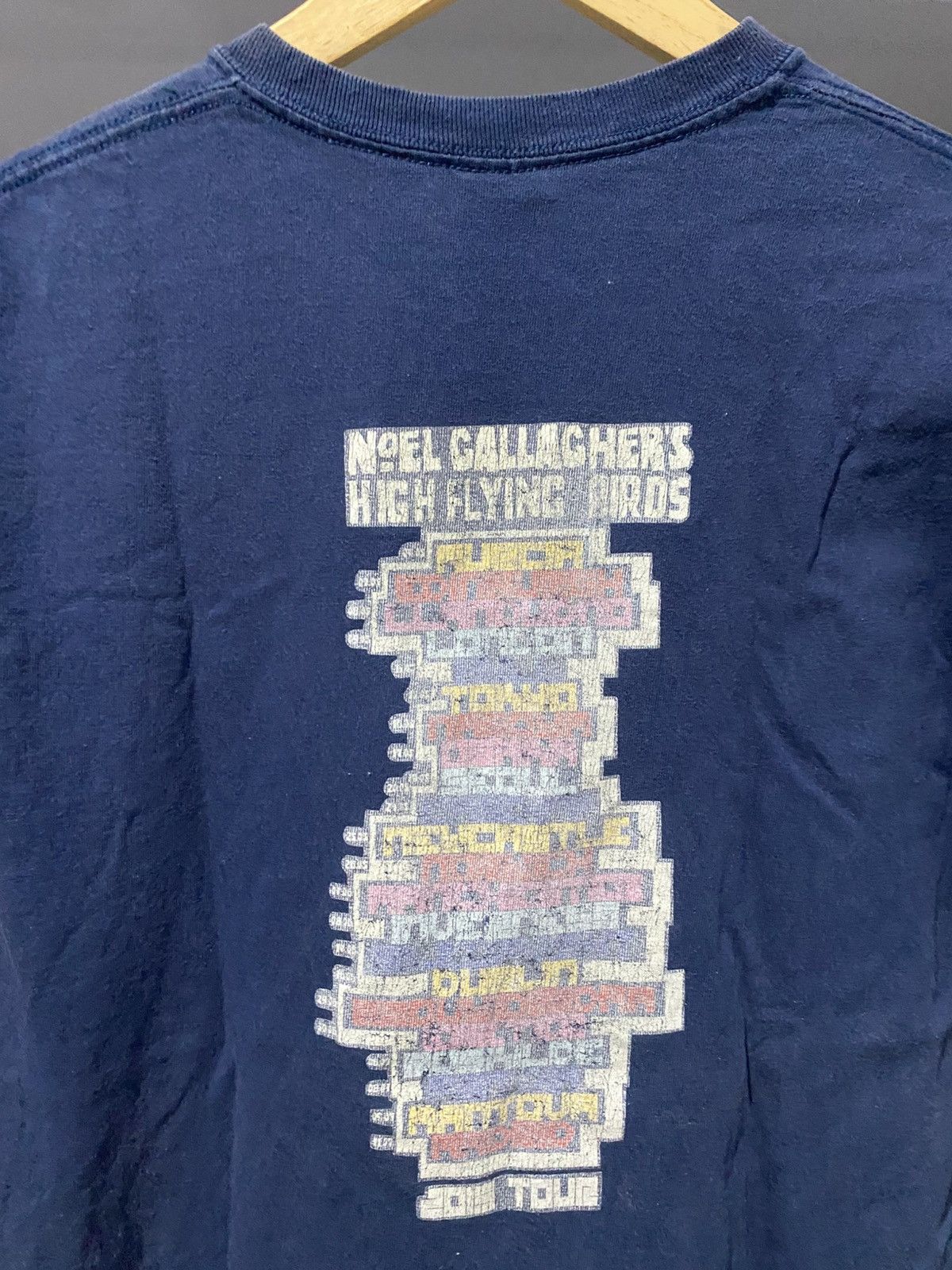 Vintage 💸BINDINGOFFER💸Noel Gallaghers High Flying Birds 2019 Tour Size US M / EU 48-50 / 2 - 5 Thumbnail