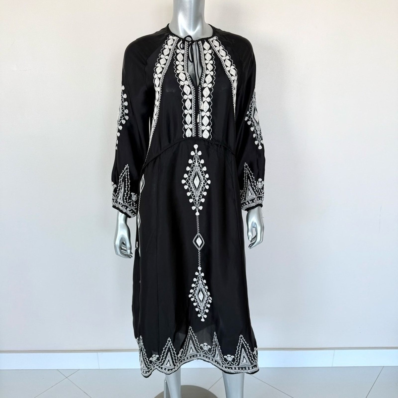 Zara NEW!!! Zara women dress size XS Size XS / US 0-2 / IT 36-38 - 1 Thumbnail
