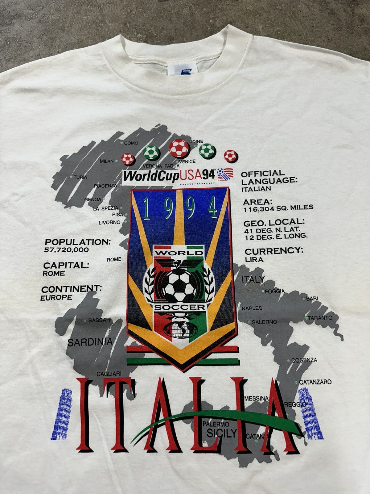 Vintage Vintage 90s World Cup 94 Italia Soccer T-Shirt USA Size US L / EU 52-54 / 3 - 4 Thumbnail