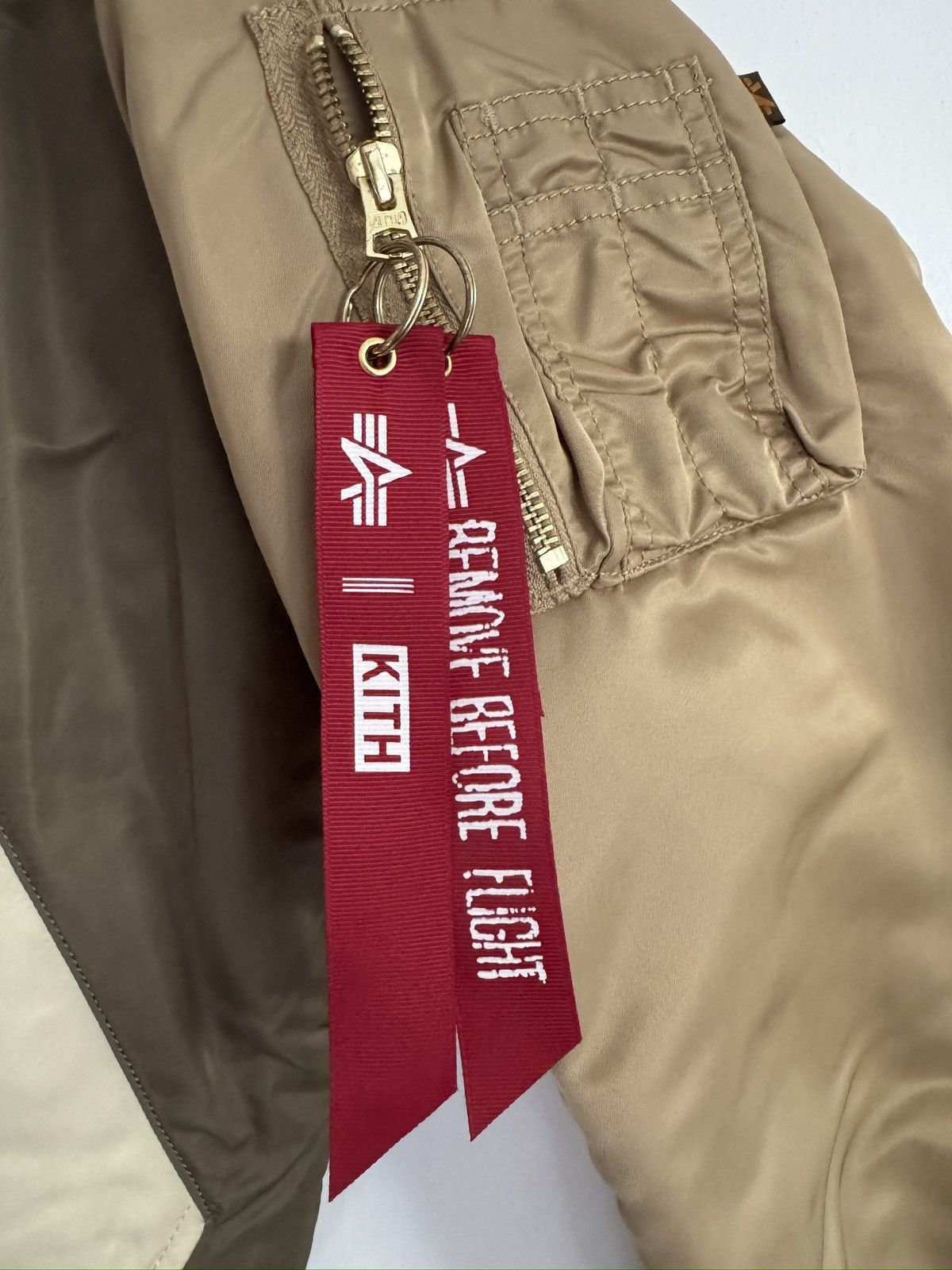 Alpha Industries × Kith Kith x Alpha Industries MA-1 Bomber *reversible* Size US S / EU 44-46 / 1 - 11 Thumbnail