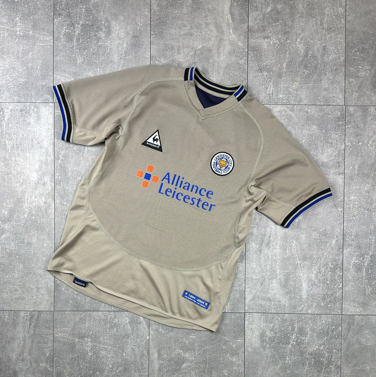 Le Coq Sportif Le Coq Sportif Leicester City 2004/05 Away 120TH Jersey Size US M / EU 48-50 / 2 - 1 Thumbnail