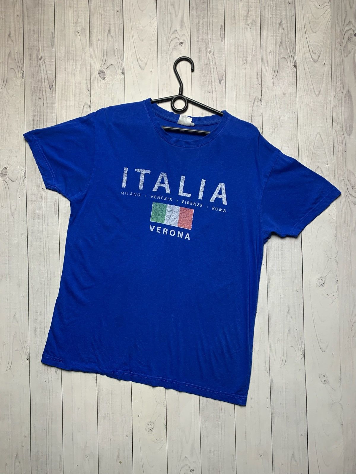 Vintage Vintage Italia tee big logo Italy size M Verona Size US M / EU 48-50 / 2 - 1 Thumbnail