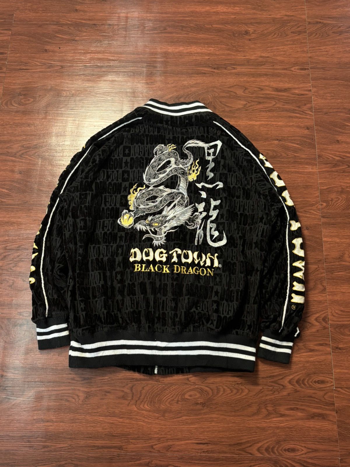 Dogtown Dogtown velvet light jacket Size US XL / EU 56 / 4 - 4 Thumbnail