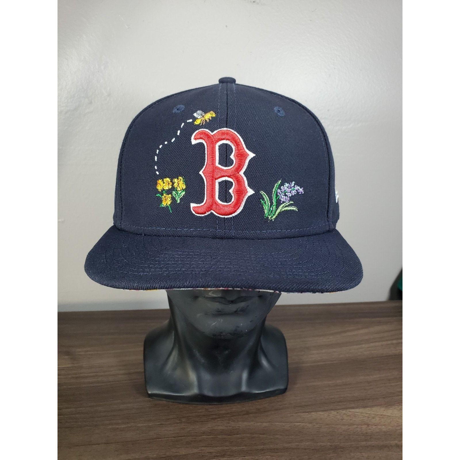 MLB × New Era Boston Red Sox Watercolor Floral Fitted Hat Cap Size 7 5/8 Size 40 - 5 Thumbnail