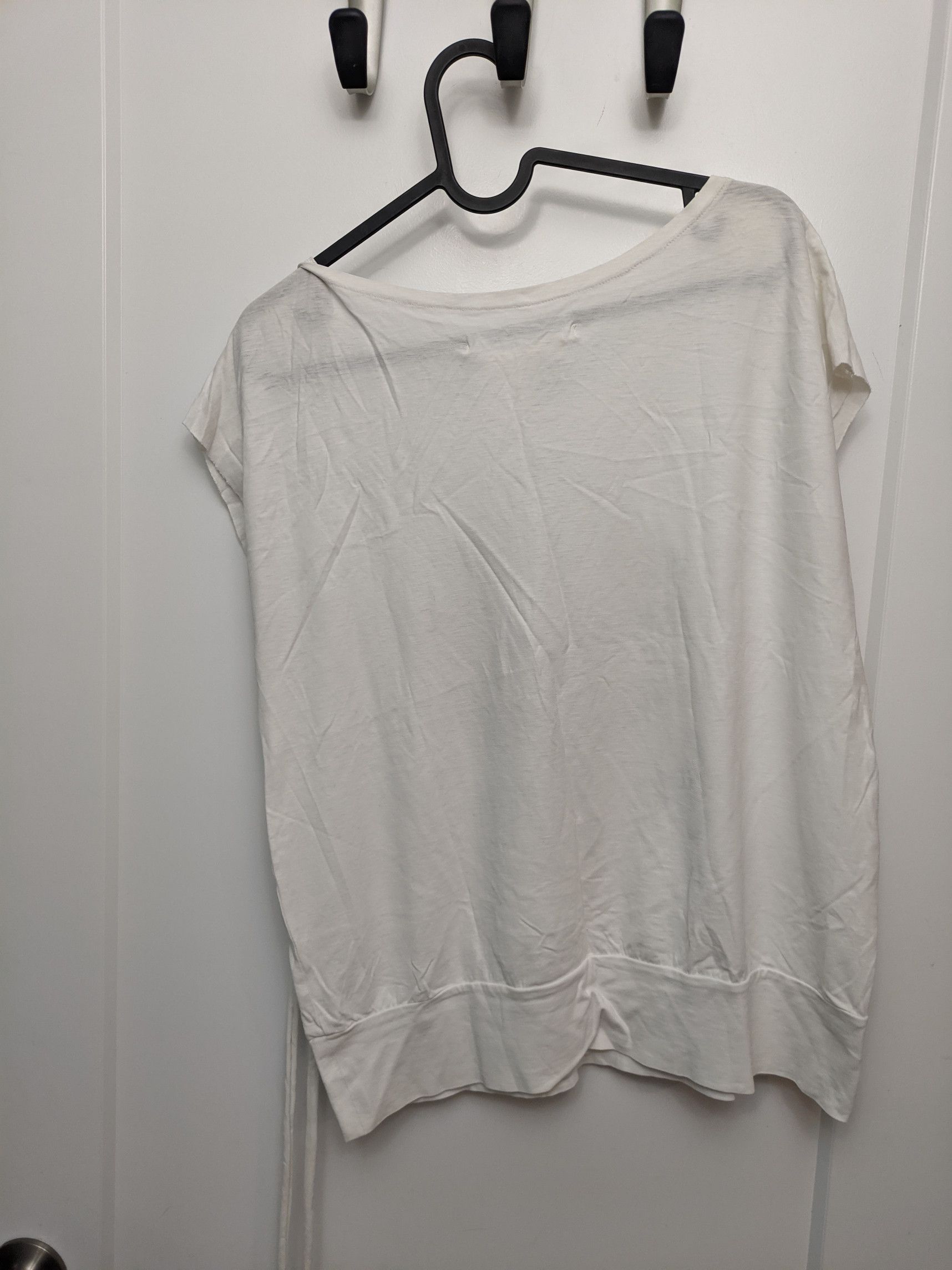 Limi Feu "Listen to Your Heart" Graphic Tee Size S / US 4 / IT 40 - 3 Thumbnail