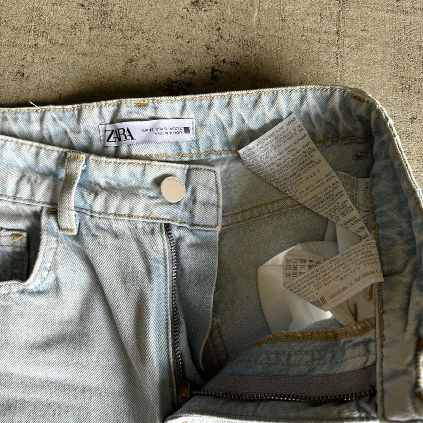 Zara Zara women’s straight leg jeans, mid waist Size 25" / US 0 / IT 36 - 5 Thumbnail