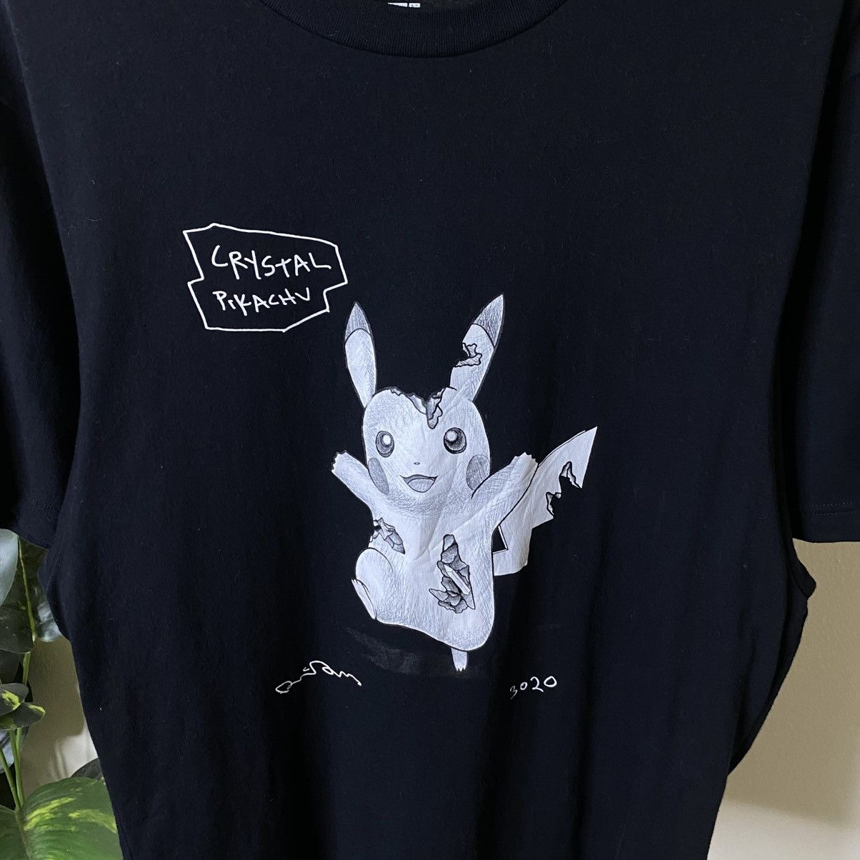 Daniel Arsham × Pokemon × Uniqlo Daniel Arsham Artwork Crystal Pikachu Collaboration T Shirt Size US L / EU 52-54 / 3 - 2 Thumbnail