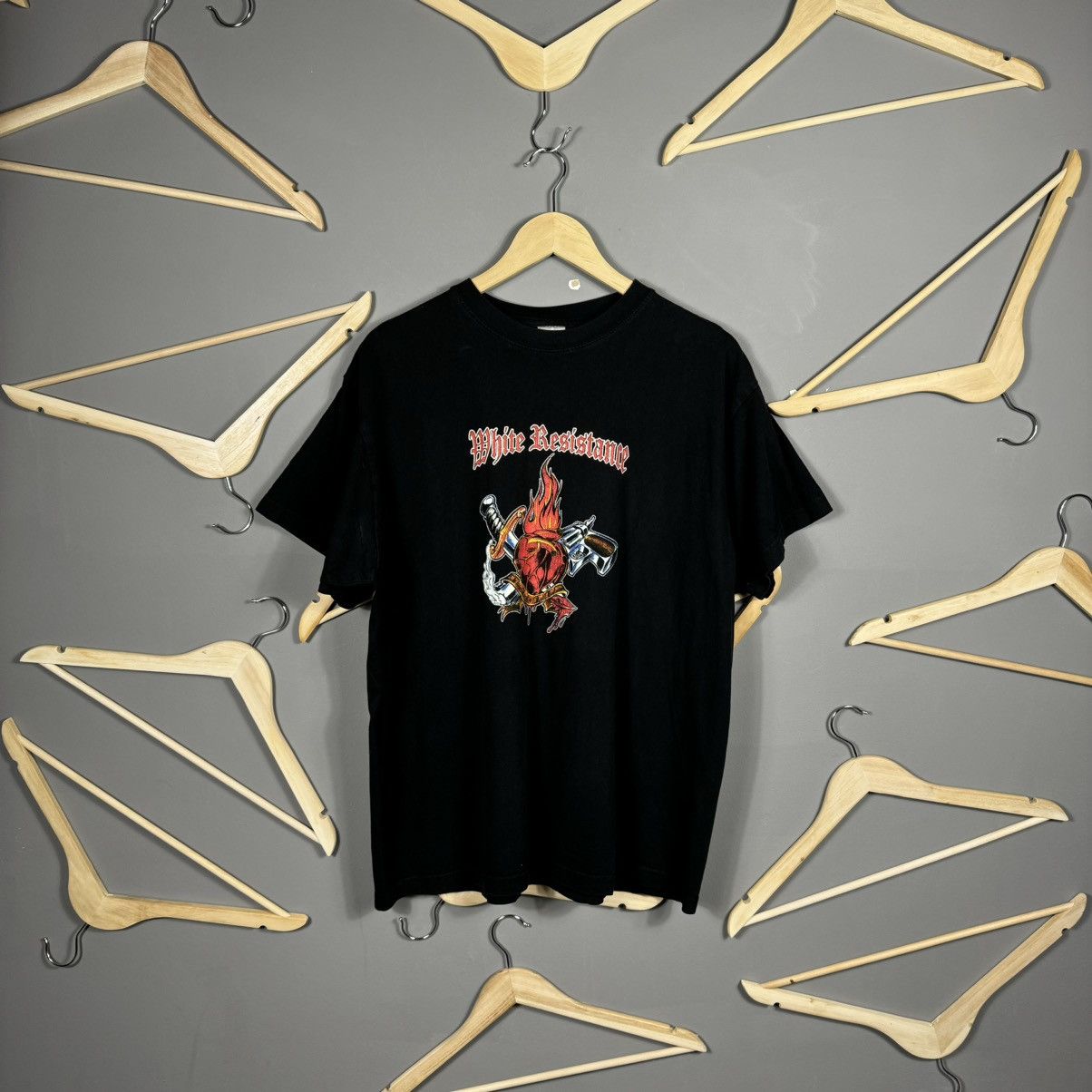Band Tees × Vintage White Resistance White Rock 'N' Roll Outlaws Band T-Shirt Size US XL / EU 56 / 4 - 1 Thumbnail