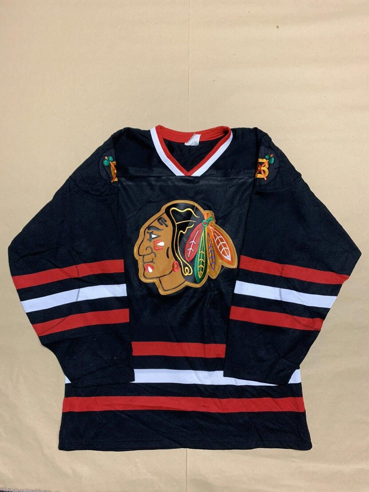 Designer Vintage Chicago Blackhawks NHL Jersey Small Black #16 Size ONE SIZE - 1 Thumbnail