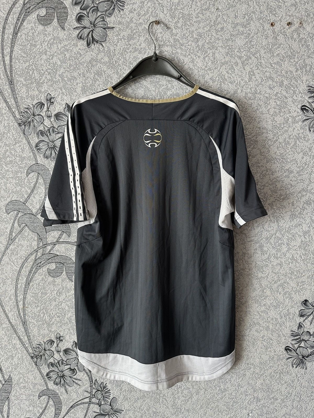 Adidas Real Madrid 2006 Formotion Training Football Shirt Size Size US M / EU 48-50 / 2 - 9 Thumbnail