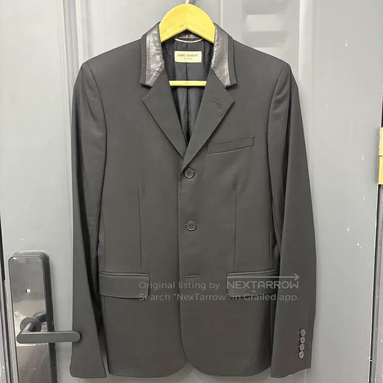 Saint Laurent Paris Saint Laurent Paris Original Three-Button Leather Collar S Size US S / EU 44-46 / 1 - 1 Thumbnail