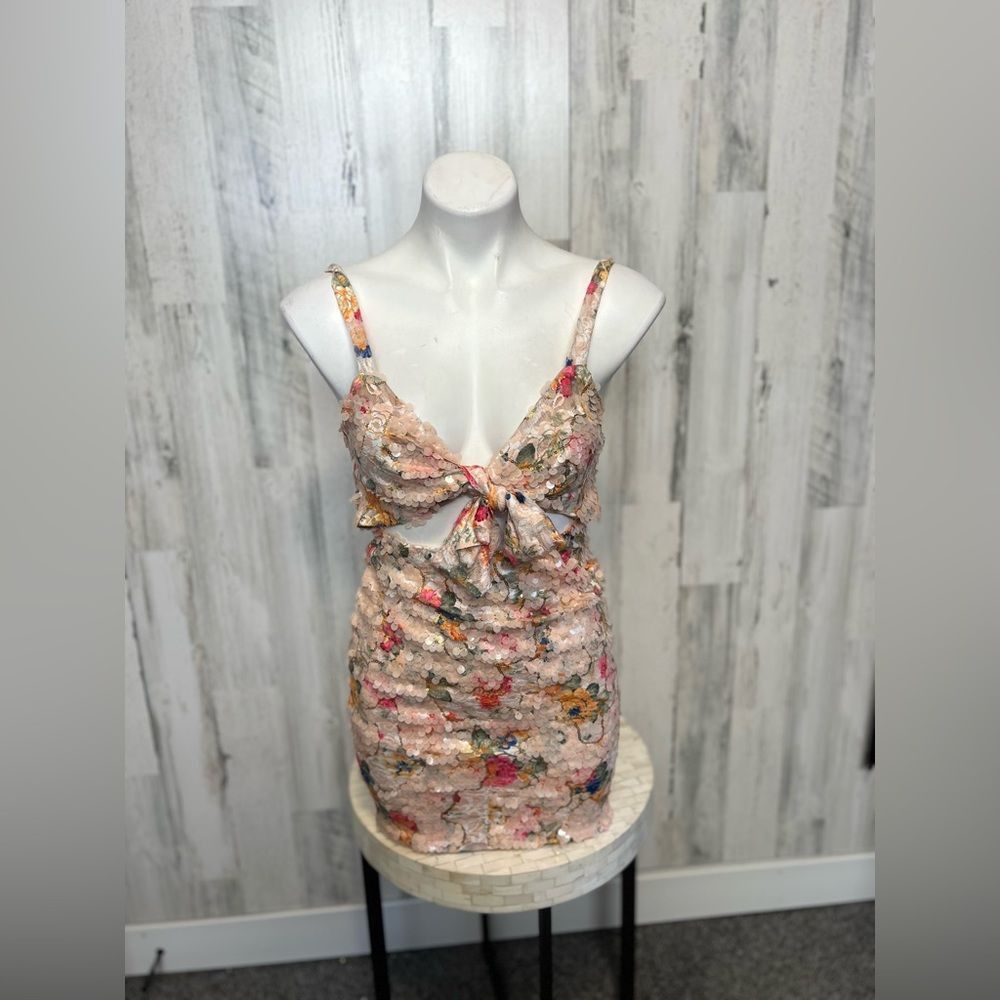 Other Kira Kira Sequin Floral Bodycon Dress with Front Tie Cutout Size L / US 10 / IT 46 - 5 Thumbnail