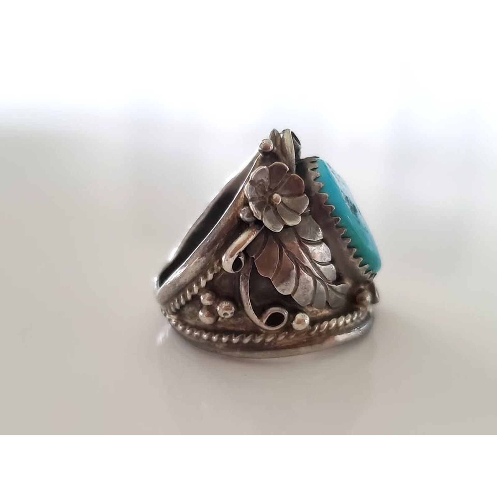 Unknown London Beautiful Sterling Silver Navajo Turquoise Floral Ring Size ONE SIZE - 4 Thumbnail