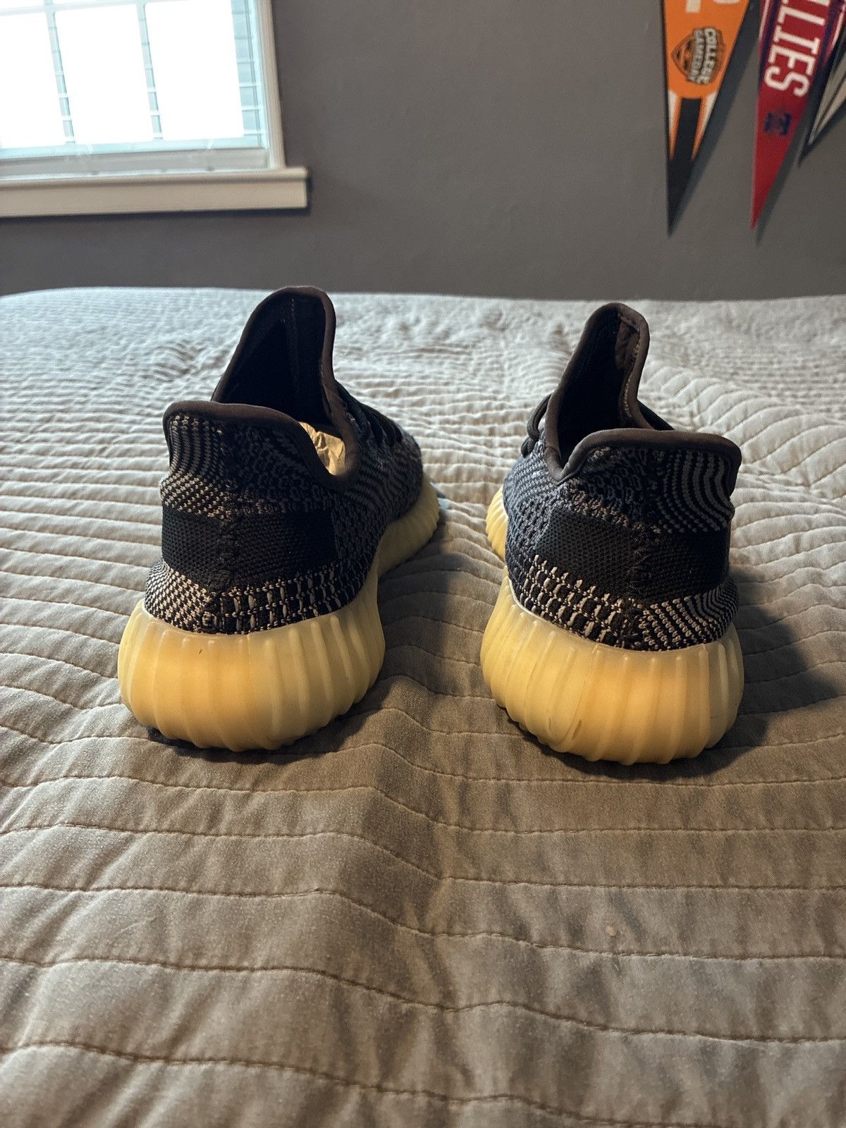 Yeezy Adidas Yeezy Boost 350 V2 Size 11 Size US 11 / EU 44 - 4 Thumbnail