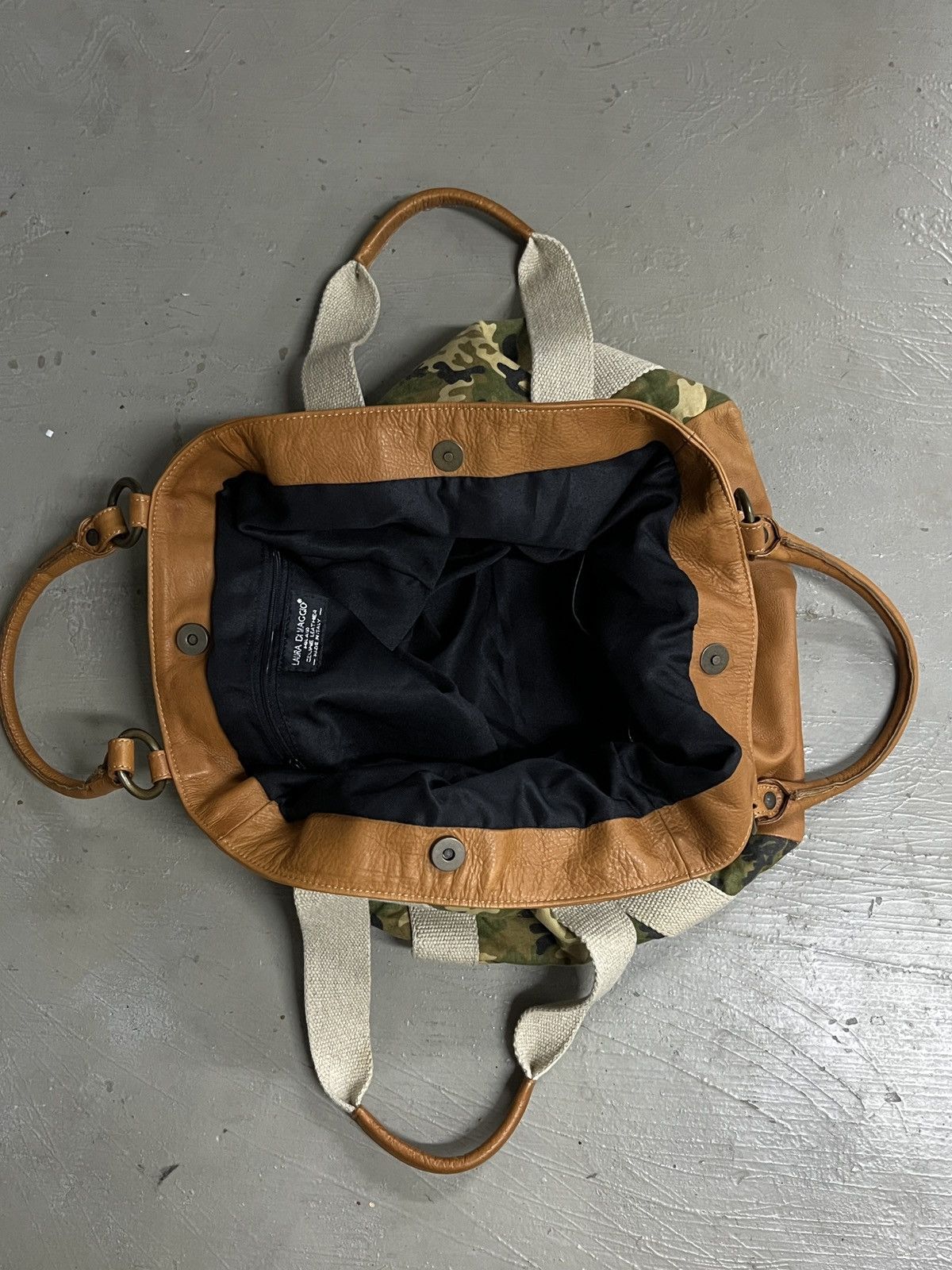 Leather Leather Hybrid Camo Canvas Patina Brown Leather Weekend Bag Size ONE SIZE - 14 Thumbnail