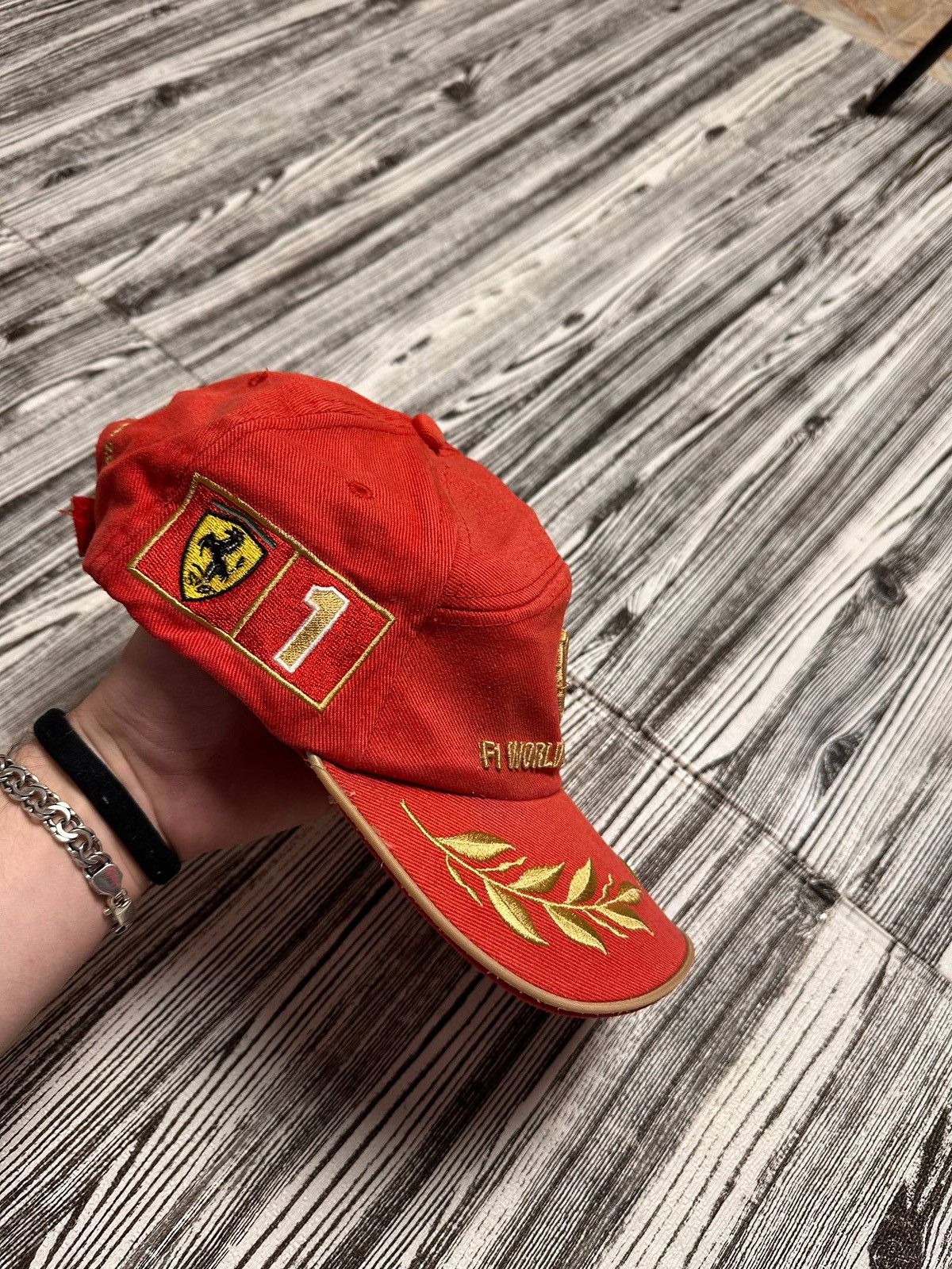 Vintage Michael Schumacher Collection Ferrari F1 World Champion 2001 Size ONE SIZE - 4 Thumbnail