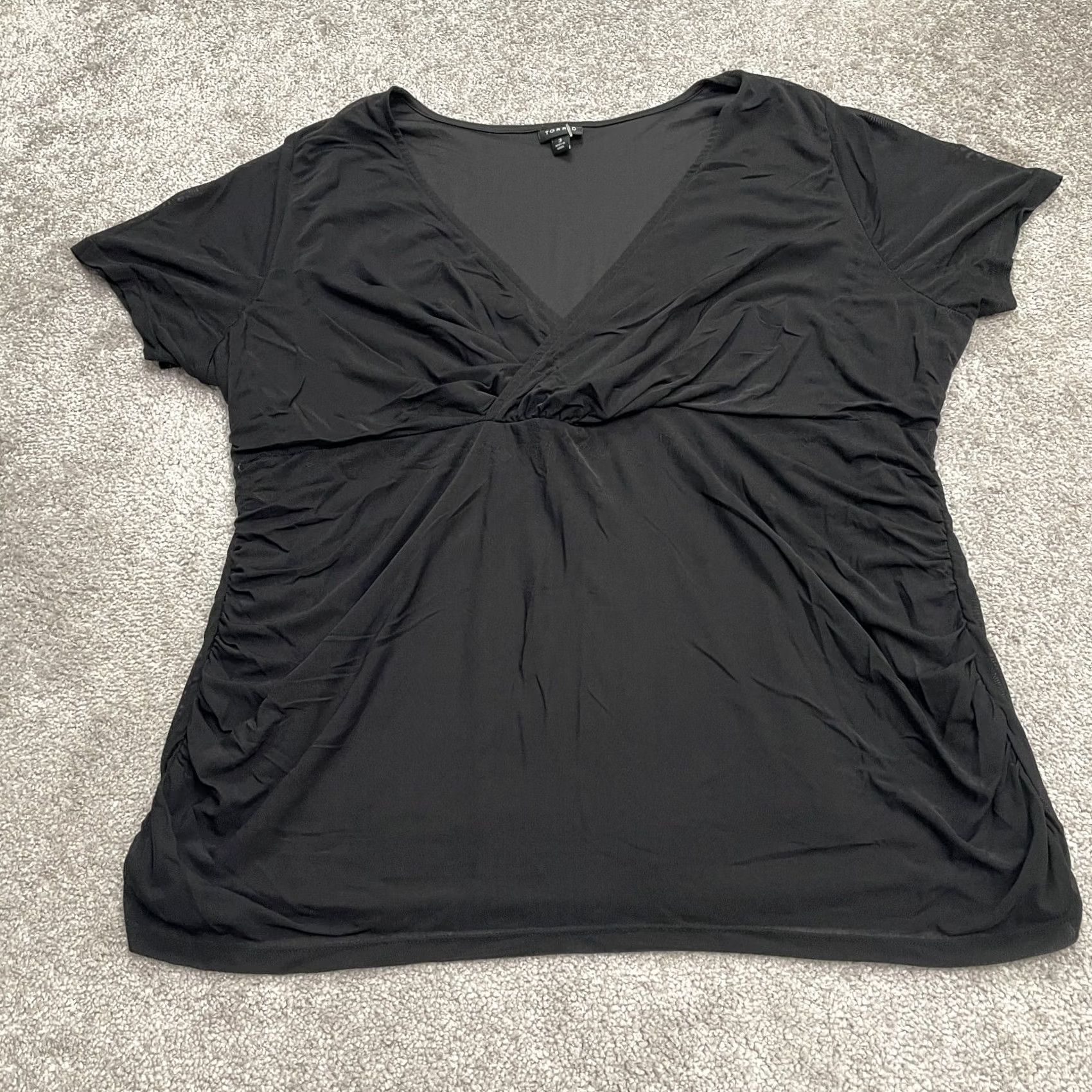 Torrid Torrid Blouse Shirt Womens 3 Black V-Neck Short Sleeve Knit Nylon Spandex Casual Loose Threads Size XS / US 0-2 / IT 36-38 - 2 Thumbnail