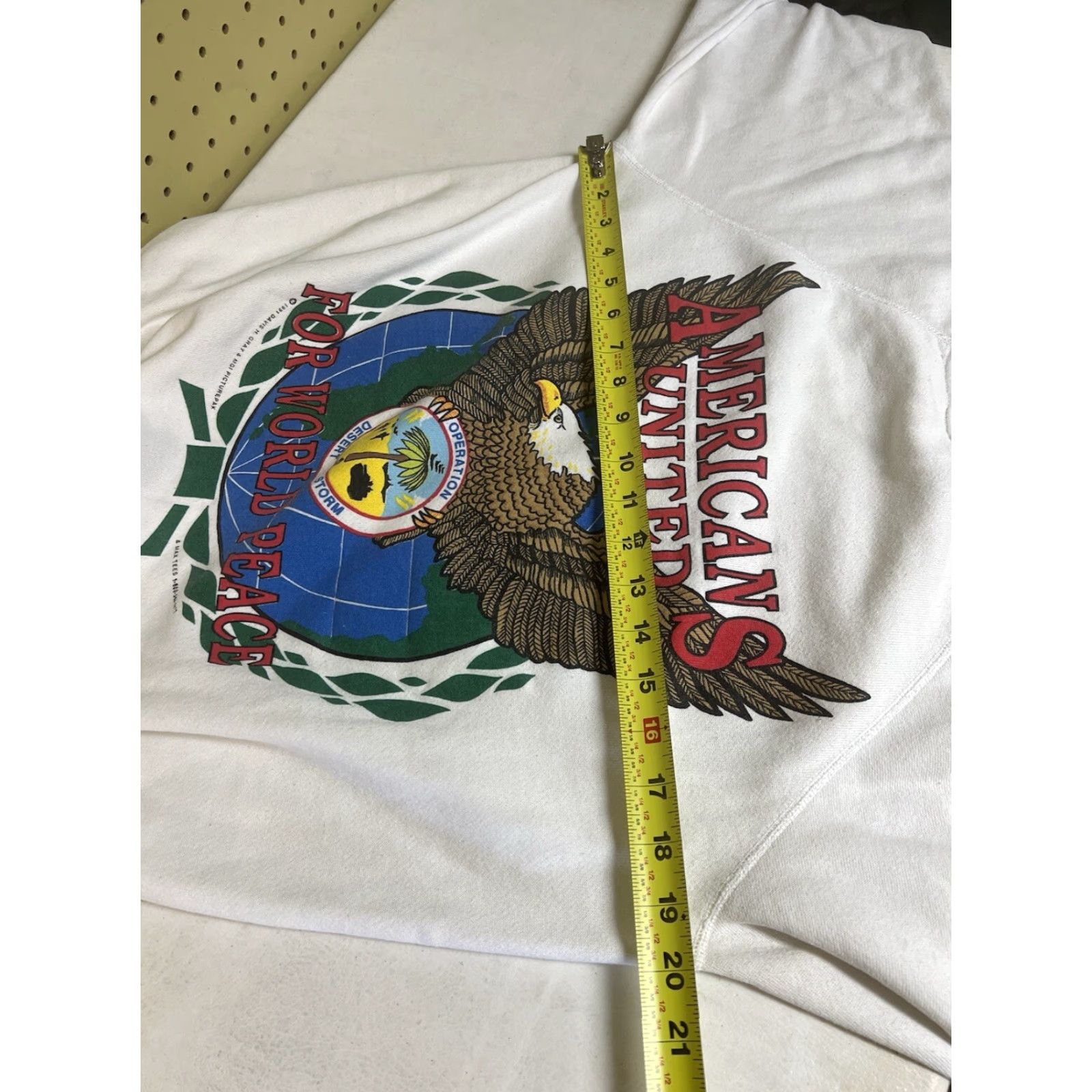 Hanes VINTAGE Hanes Sweatshirt Mens Large White Crewneck Operation Desert Storm 90's Size US L / EU 52-54 / 3 - 7 Thumbnail