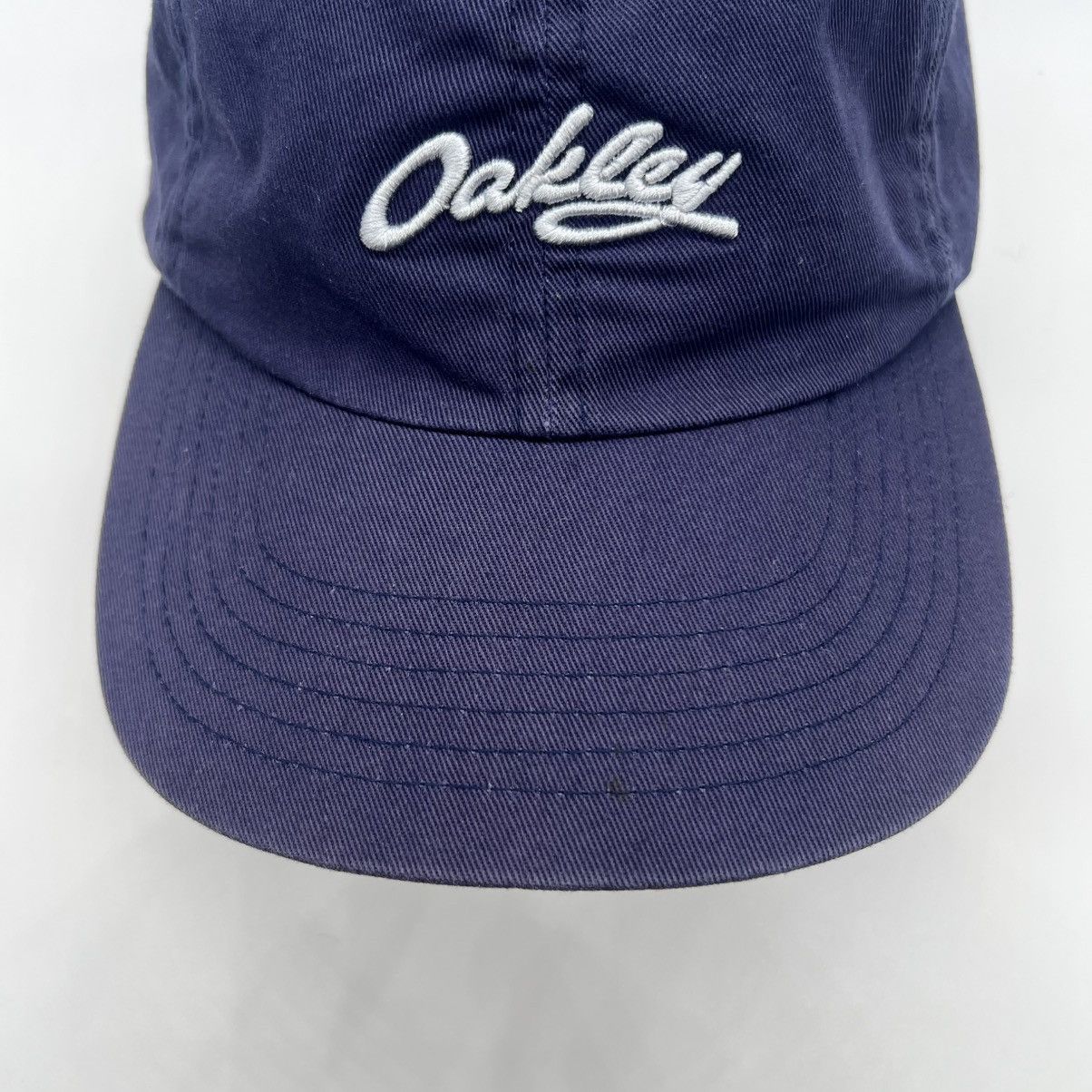 Oakley Rare Oakley Hat Navy Blue Vintage Red Label Y2K Baseball Cap Size ONE SIZE - 3 Thumbnail