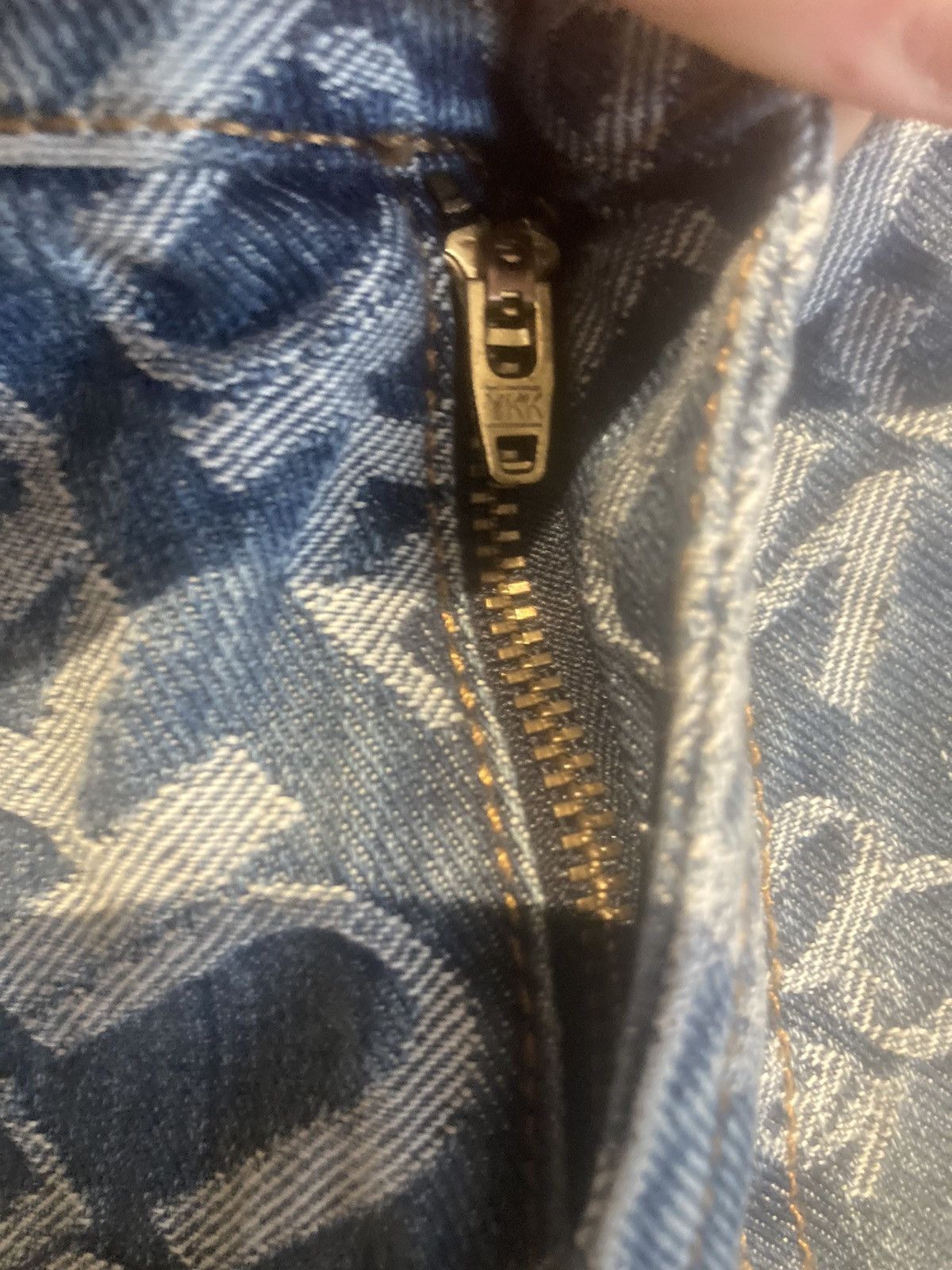 Versace Blue Versace monogram all over print jeans baggy denim Size US 30 / EU 46 - 4 Thumbnail