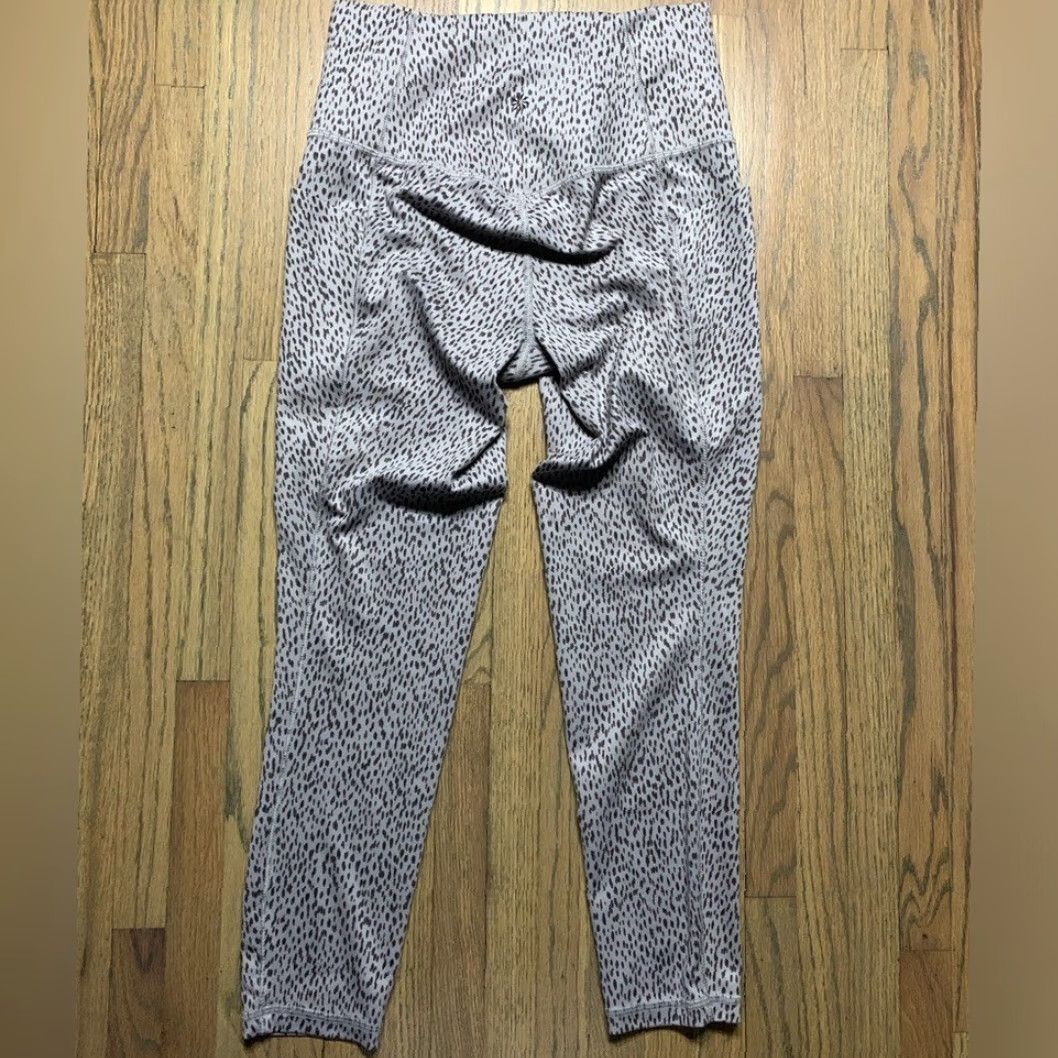 Athleta Athleta Leggings Salutation Stash Pocket II Printed 7/8 Small S Women's Multicolor Leggings Ankle Size 28" / US 6 / IT 42 - 4 Thumbnail