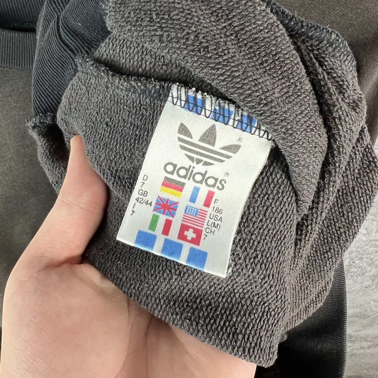 Adidas Adidas Big Logo Vintage Sweatshirt Size US M / EU 48-50 / 2 - 4 Thumbnail