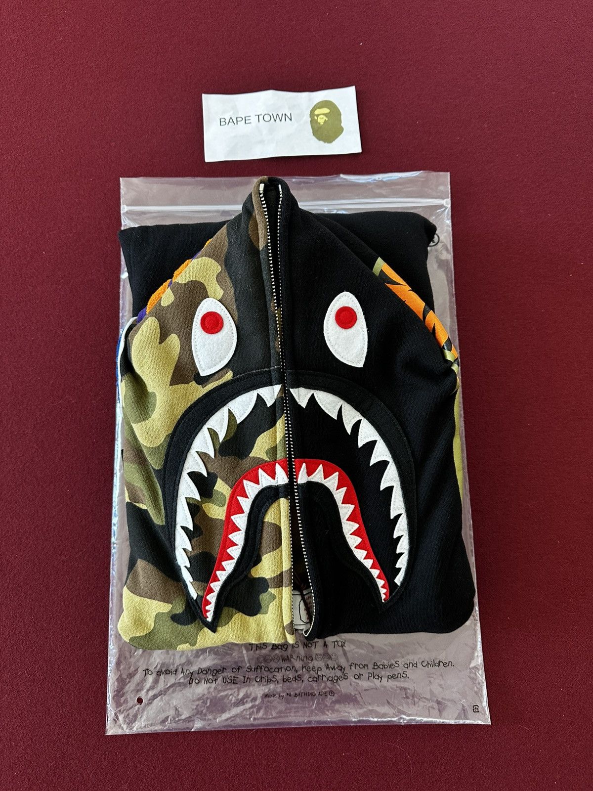 Bape 1ST CAMO SHARK FULL ZIP HOODIE (BLACK) Size US M / EU 48-50 / 2 - 1 Thumbnail