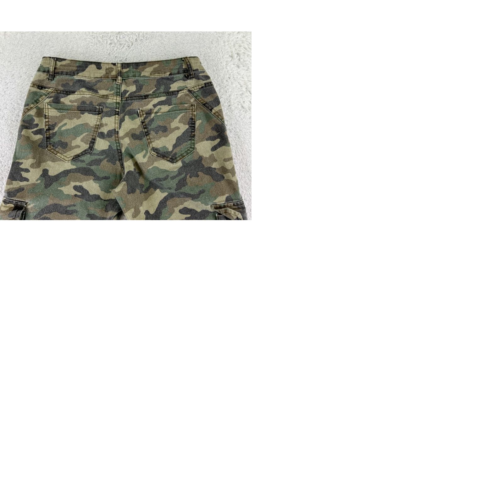Vintage Sullivan Womens Jeans Skinny Green Woodland Camo Cotton Blend 24x27 Small Regular 5-Pocket Stretch Elastic Waist Denim Modern 24 27 Mens? Size 28" / US 6 / IT 42 - 10 Thumbnail