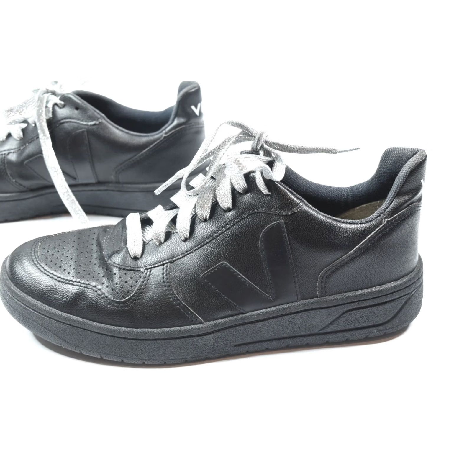 Veja VEJA V-10 Sneakers Women 7.5 Black Leather Lace Up Casual Sneaker Size US 8 / IT 38 - 4 Thumbnail
