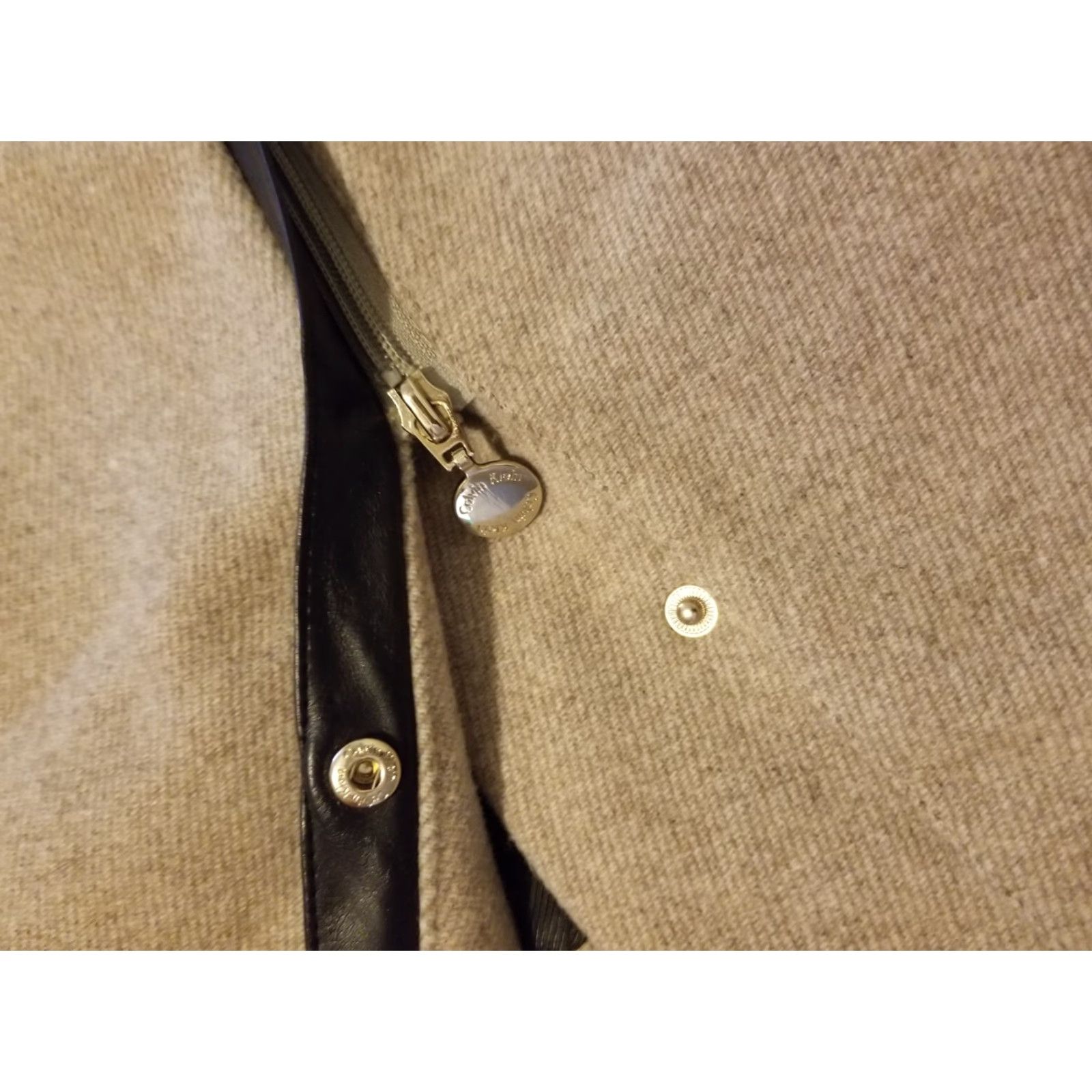 Calvin Klein VINTAGE? Calvin Klein Wool Jacket Beige 8 Women Coat Basic Jacket Womens Wool Jacket Size M / US 6-8 / IT 42-44 - 4 Thumbnail