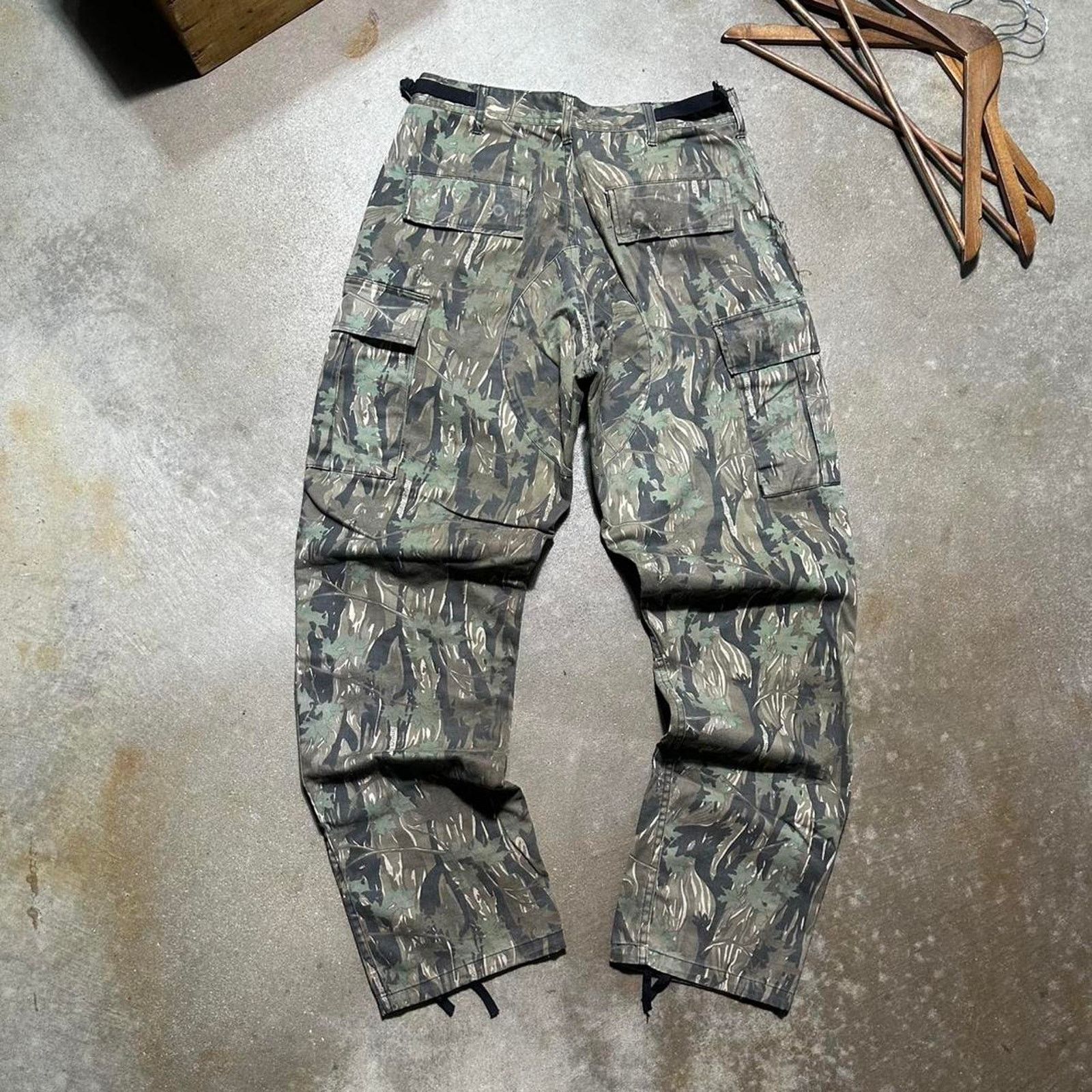 Realtree Vintage Army Camo Cargo Pants 31x31 Double Knees Camouflage Size US 31 - 2 Thumbnail
