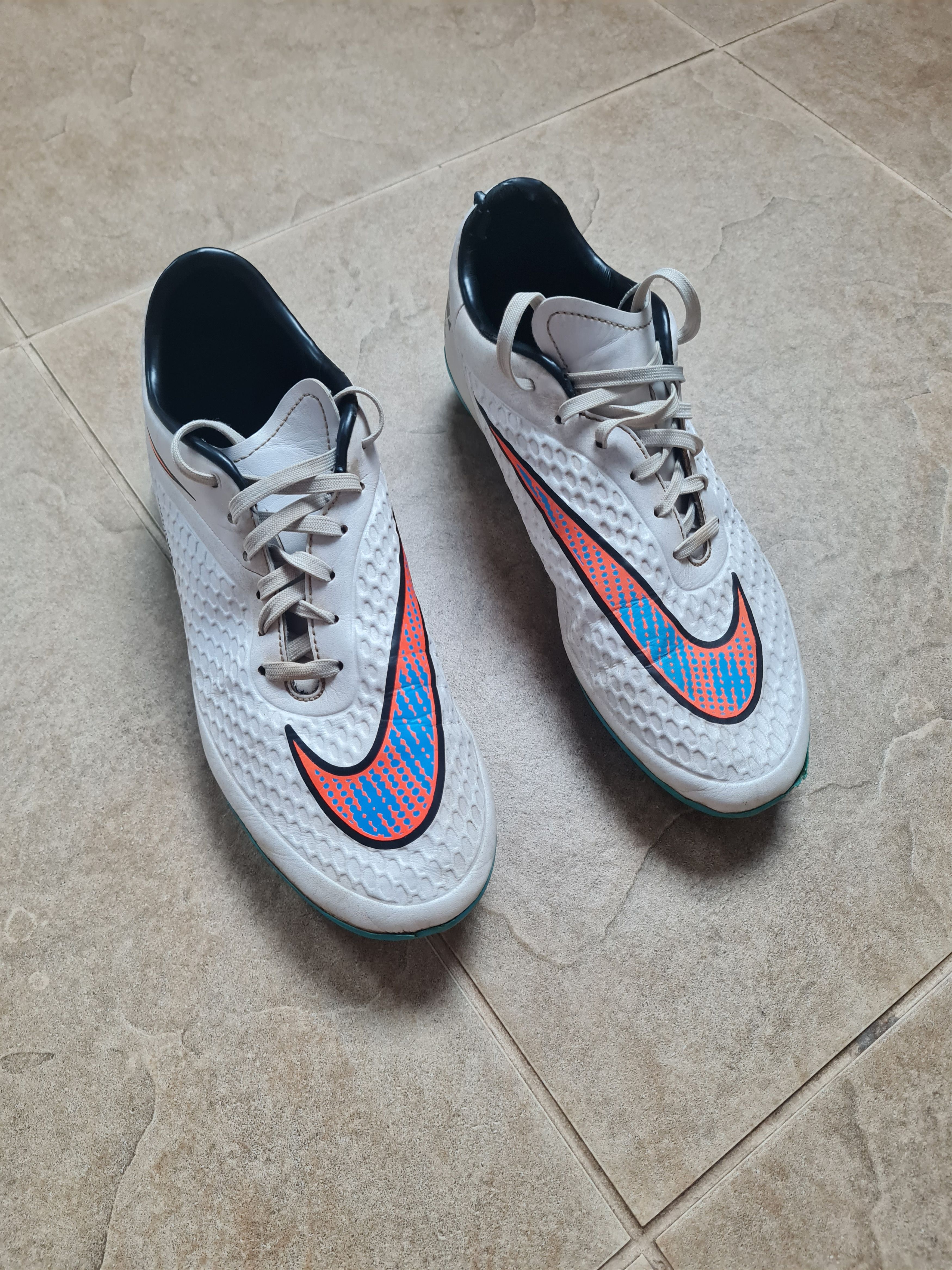 Nike Soccer cleats football boots 2014 Nike Hypervenom Phelon FG Size US 7 / EU 40 - 5 Thumbnail