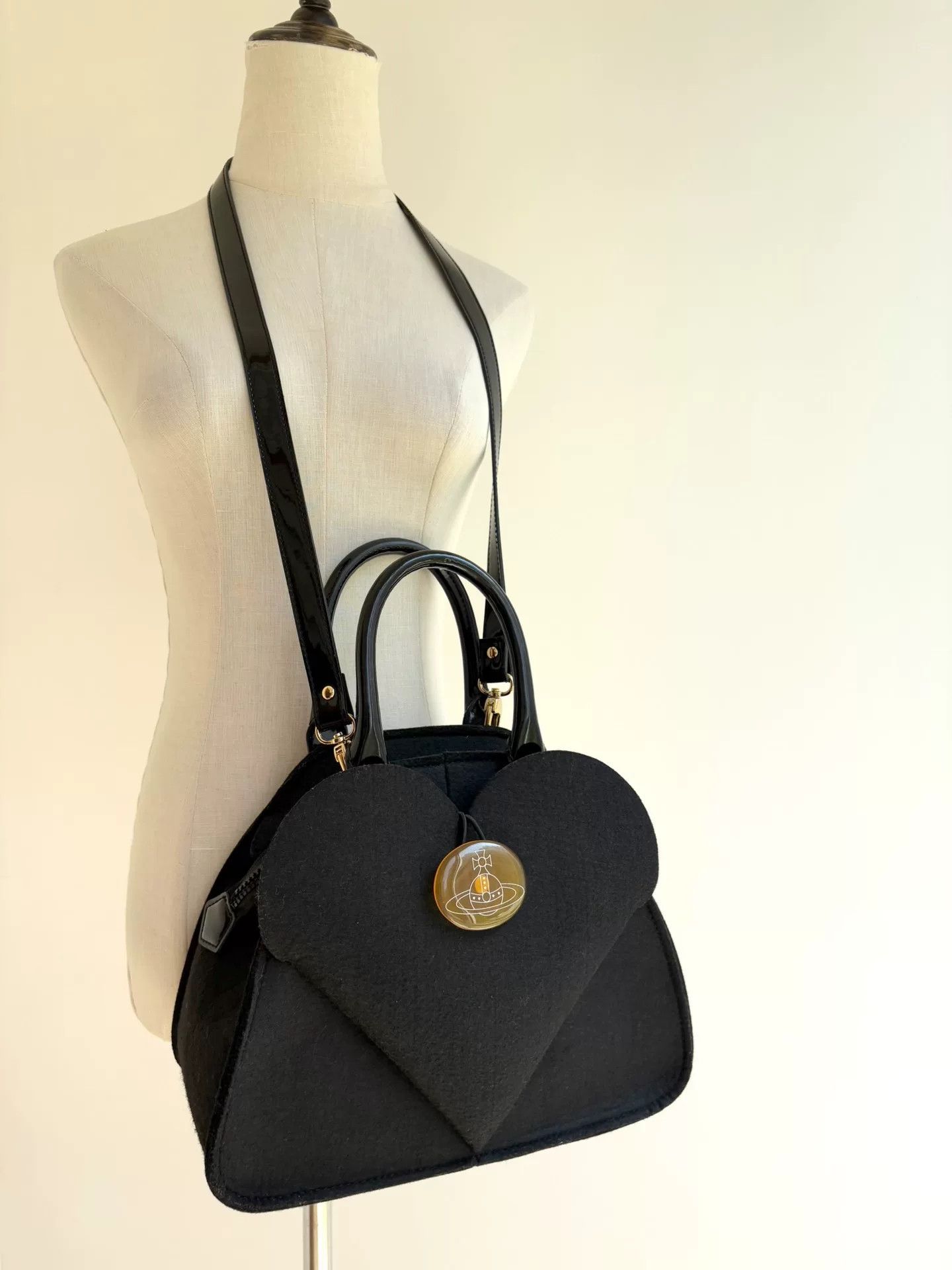 Vivienne Westwood Vivienne Westwood Vintage 3D Heart Felt Bag Size ONE SIZE - 1 Thumbnail