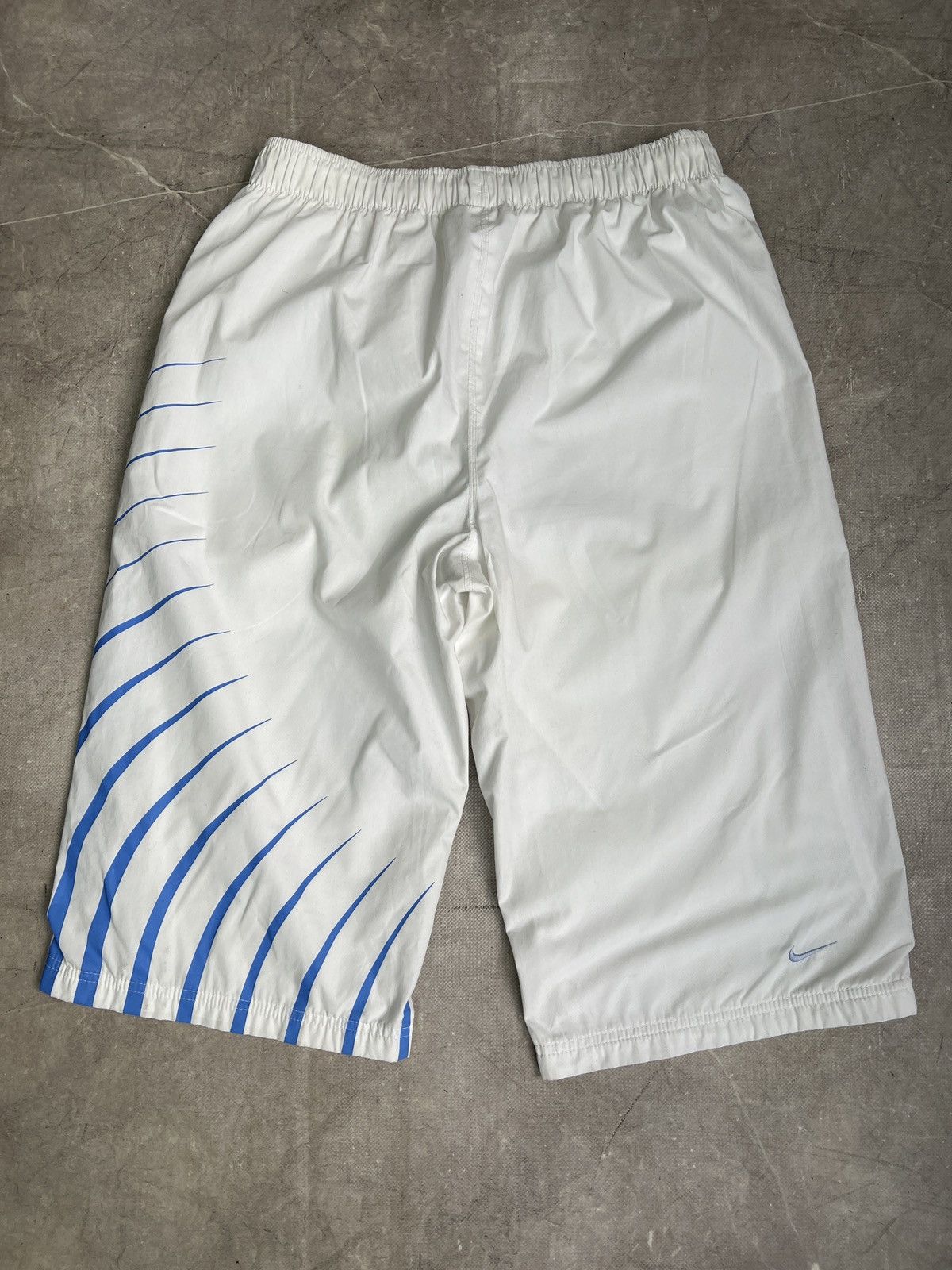 Nike Nike nylon wide leg TN streetwear drill shorts y2k Size US 34 / EU 50 - 6 Thumbnail