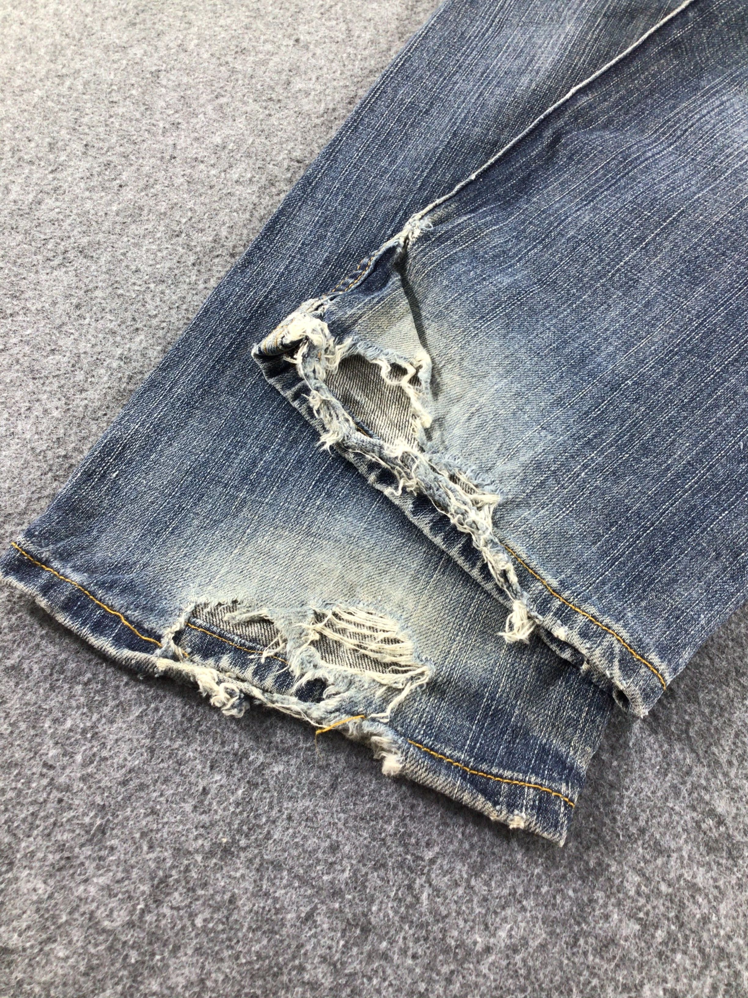 Levi's Vintage Levis 505 Jeans Distressed Faded Blue Denim -J504 Size US 36 / EU 52 - 6 Thumbnail