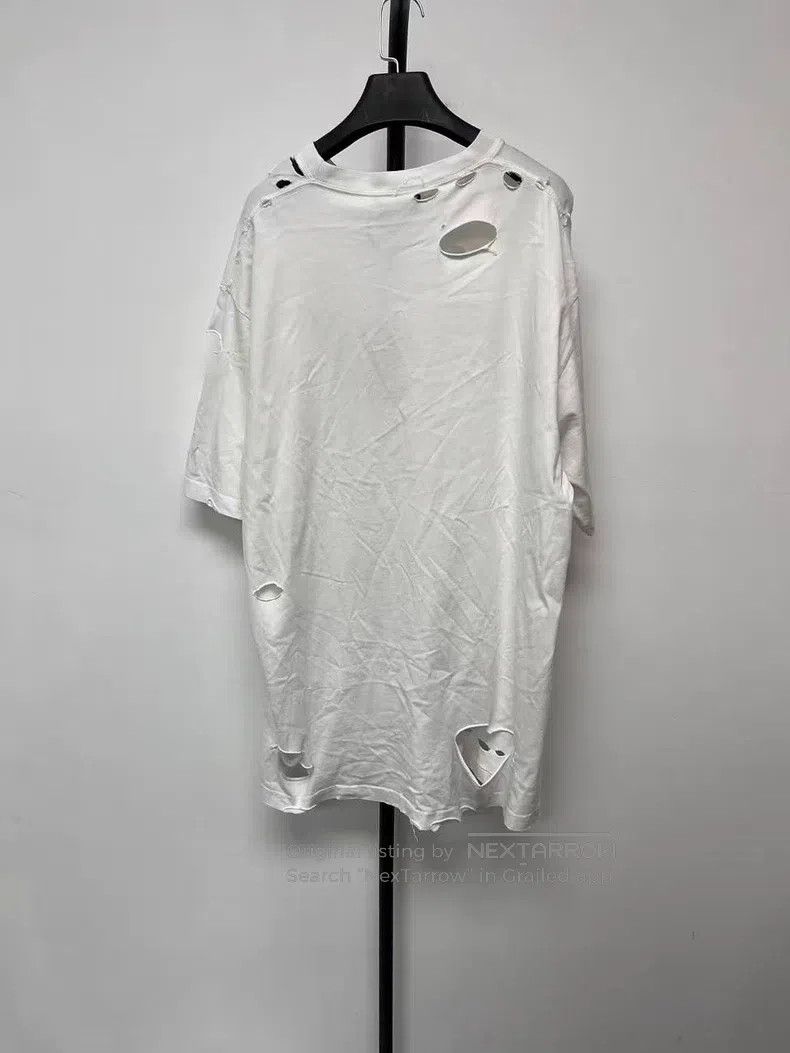 Balenciaga Balenciaga Ripped and Cracked Design Short Sleeve Off-Shou Size XXS / US 00 / IT 34 - 2 Thumbnail