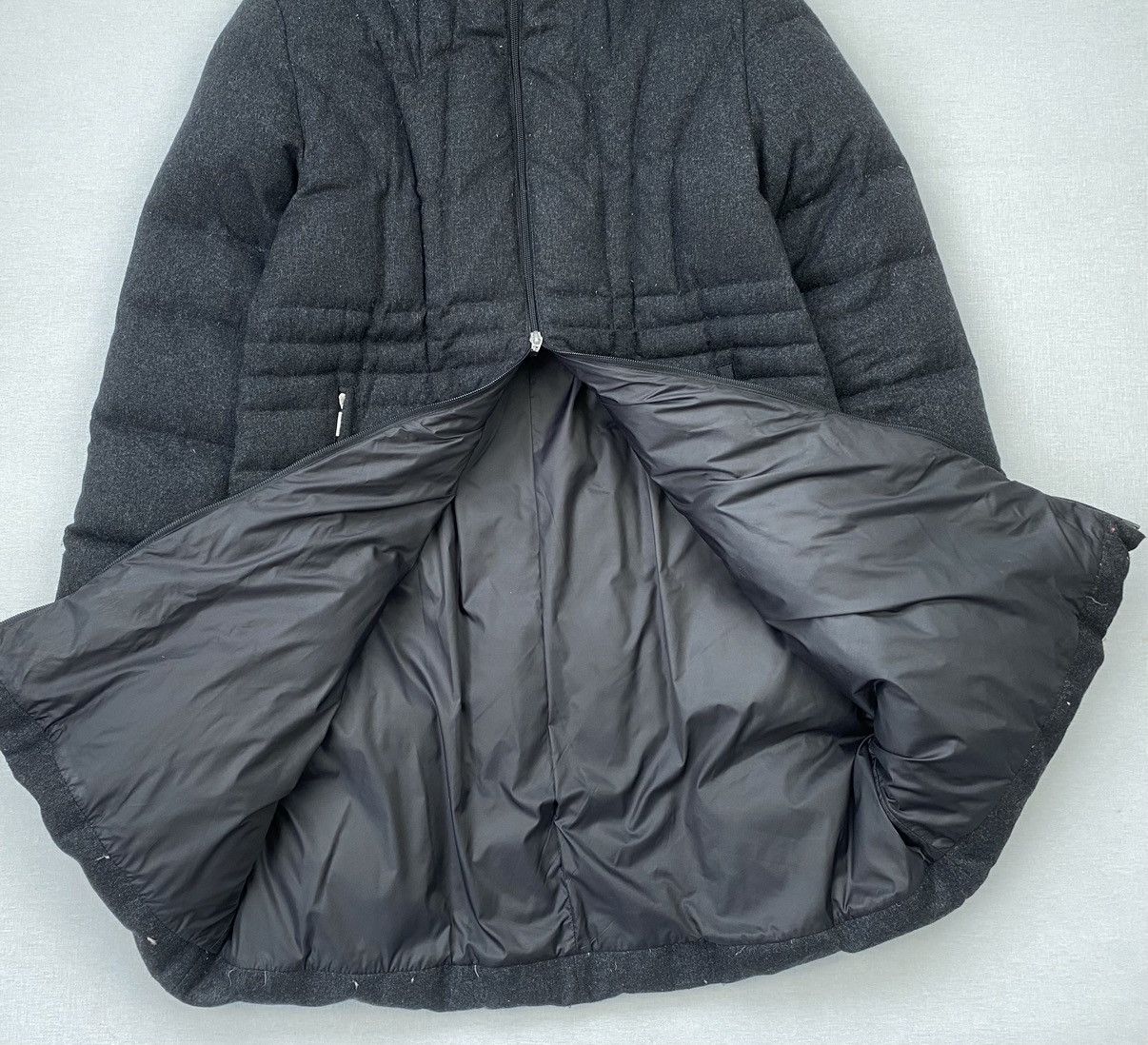 Moncler × Vintage Women’s Vintage Moncler Puffer Down Jacket size 3 Size L / US 10 / IT 46 - 8 Thumbnail