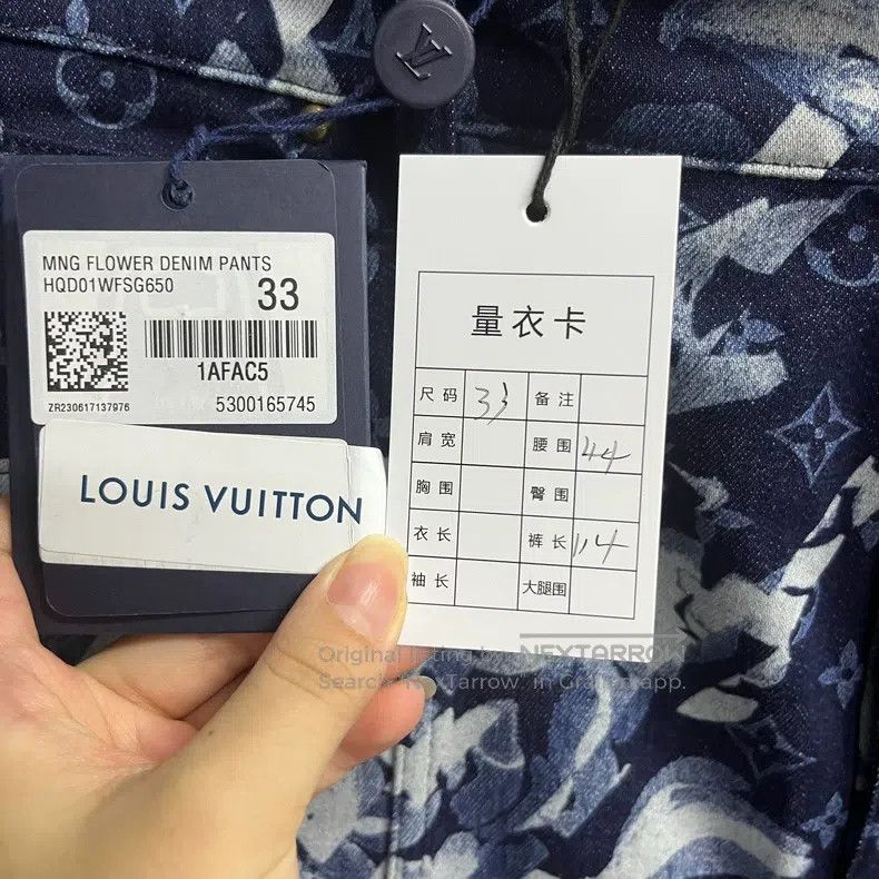 Louis Vuitton Louis Vuitton The latest high-waisted Jean with multi-colo Size US 33 - 2 Thumbnail
