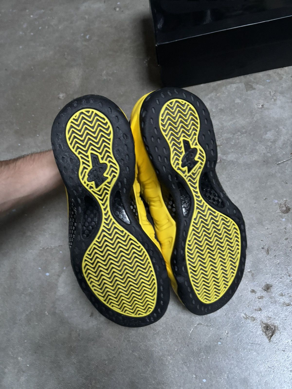 Nike Nike Air Foamposite One Wu Tang Mens Optic Size US 12 / EU 45 - 5 Thumbnail