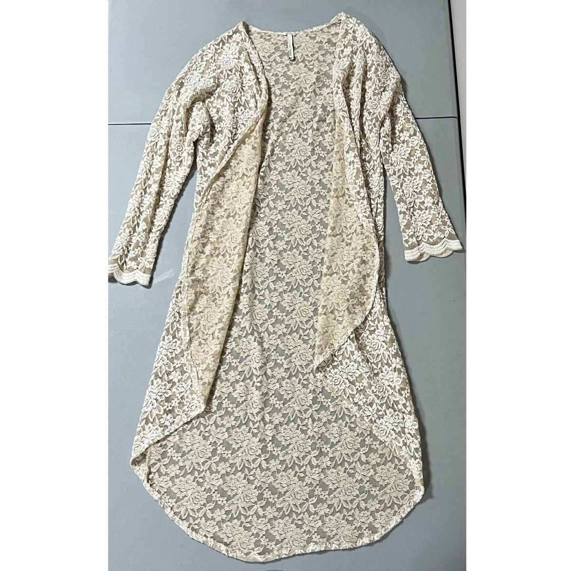 Paper Planes Paper Crane Cream Floral Lace Cardigan Sweater Size S 🤍✨ Size S / US 4 / IT 40 - 5 Thumbnail