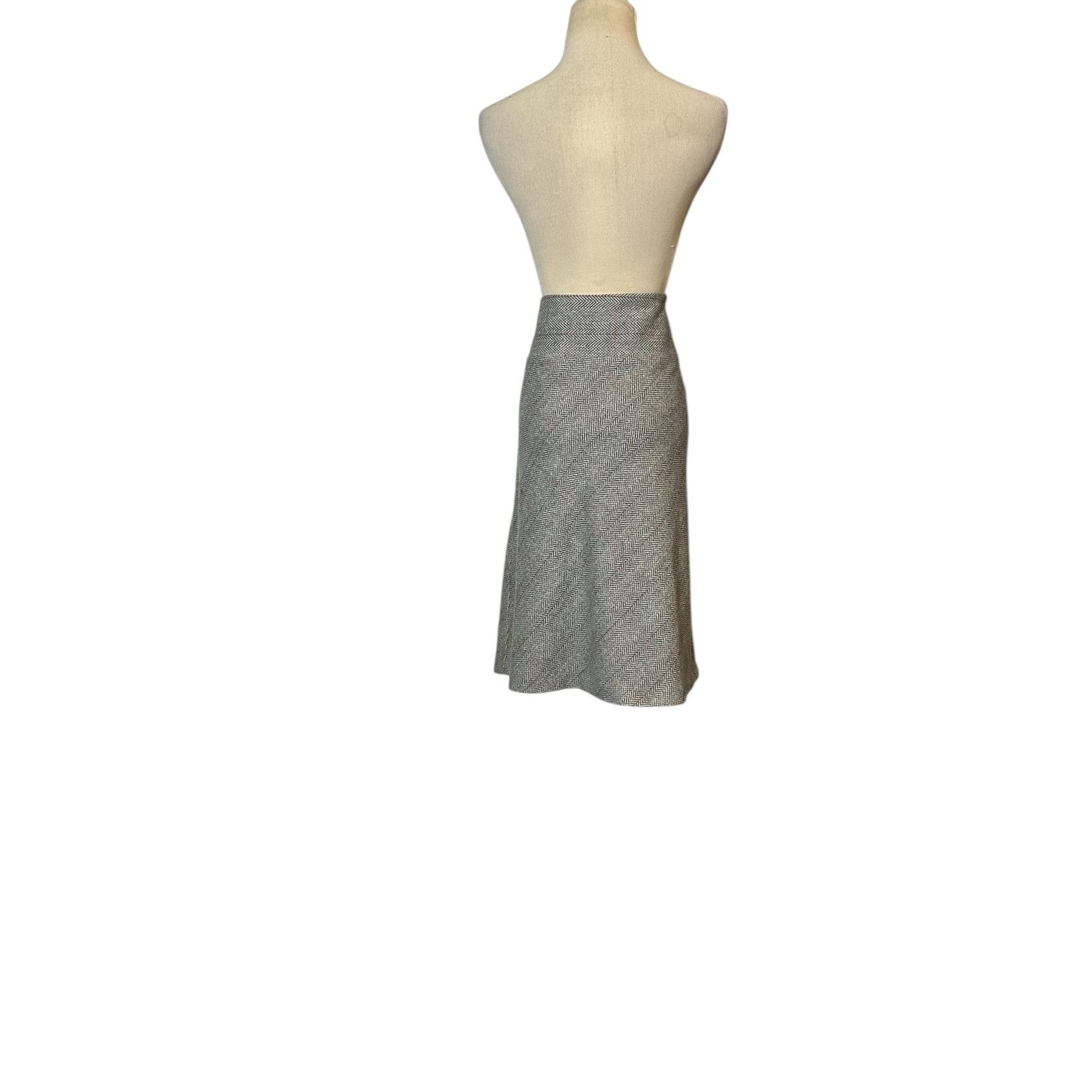 Benetton BENETTON gray red plaid knee length skirt size 44 US Medium Size 32" / US 10 / IT 46 - 9 Thumbnail