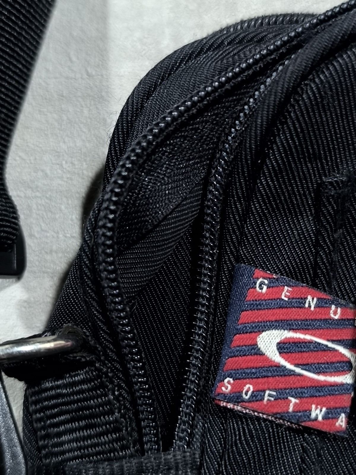 Oakley Vintage Oakley Mini CrossBody Bag Tactical Made In Usa Size ONE SIZE - 9 Thumbnail