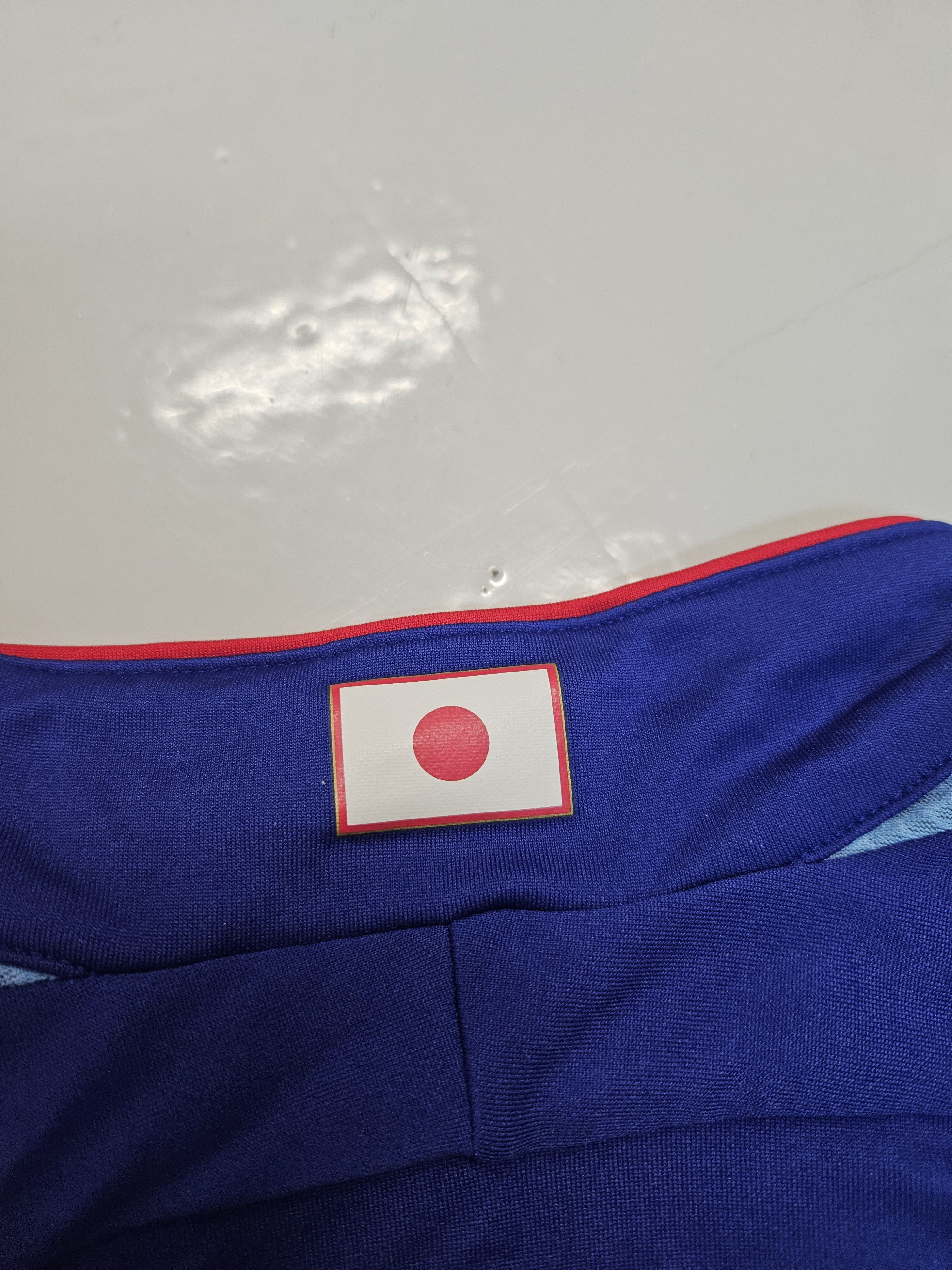 Adidas Match issue Japan 2006 home jersey #10 Nakamura formotion Size US M / EU 48-50 / 2 - 16 Thumbnail