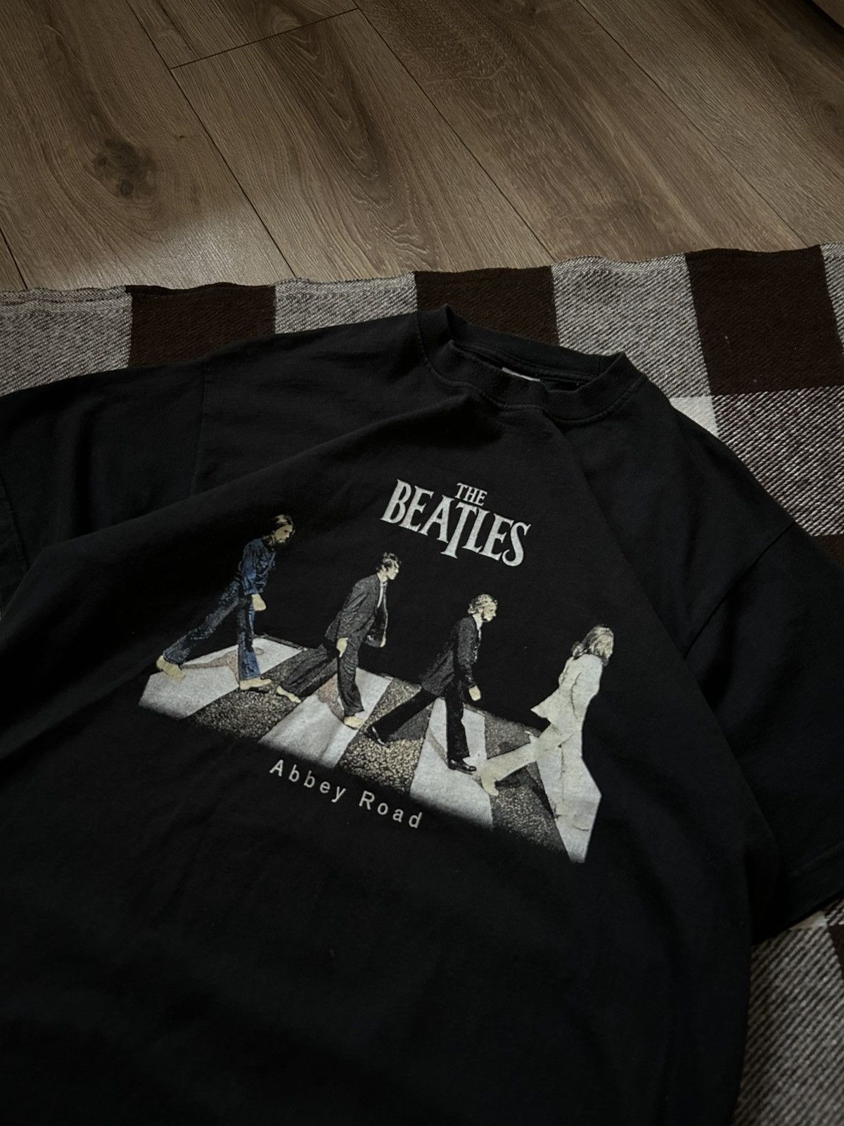 Japanese Brand × Vintage Vintage The Beatles Abbey Road merch shirt Size US M / EU 48-50 / 2 - 2 Thumbnail